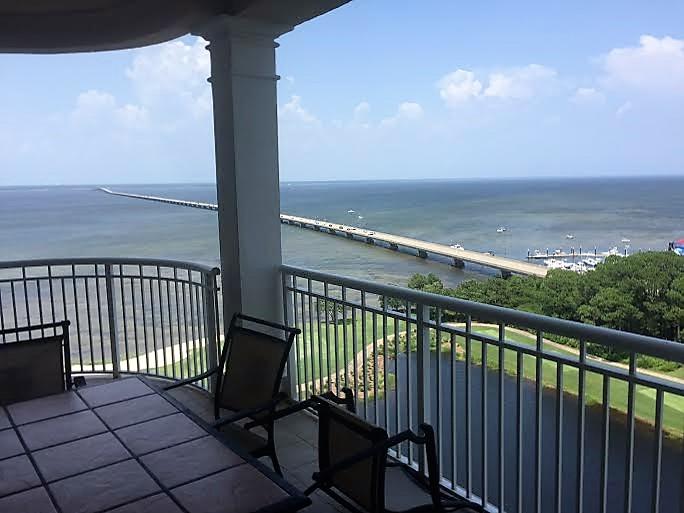 ONE WATER PLACE AT KELLY PLANTATION - Residential