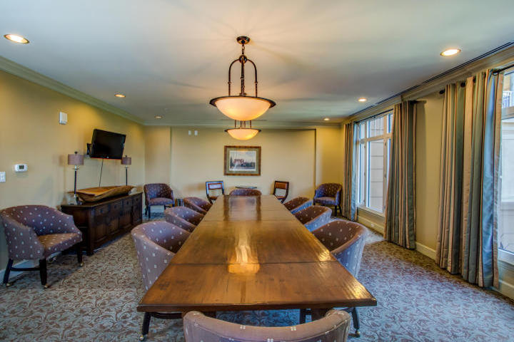 ONE WATER PLACE AT KELLY PLANTATION - Residential