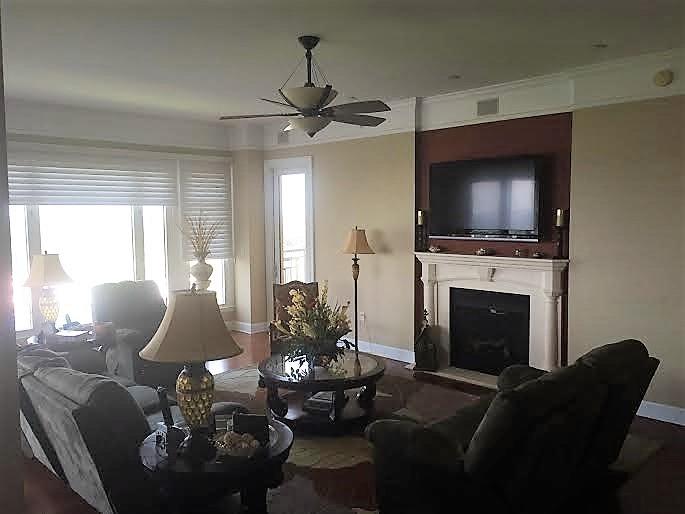 ONE WATER PLACE AT KELLY PLANTATION - Residential