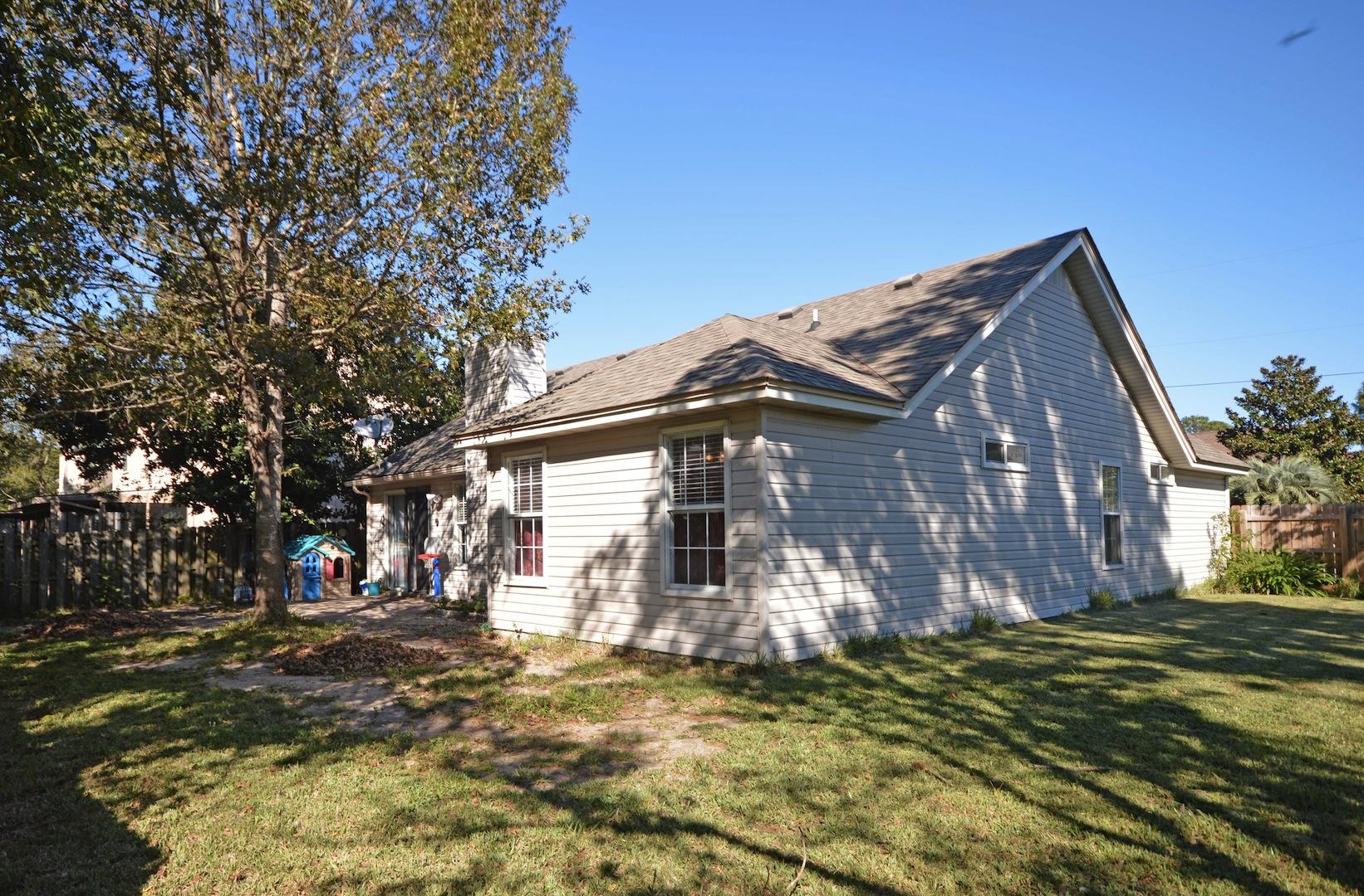 BROOKWOOD ESTATES - Residential