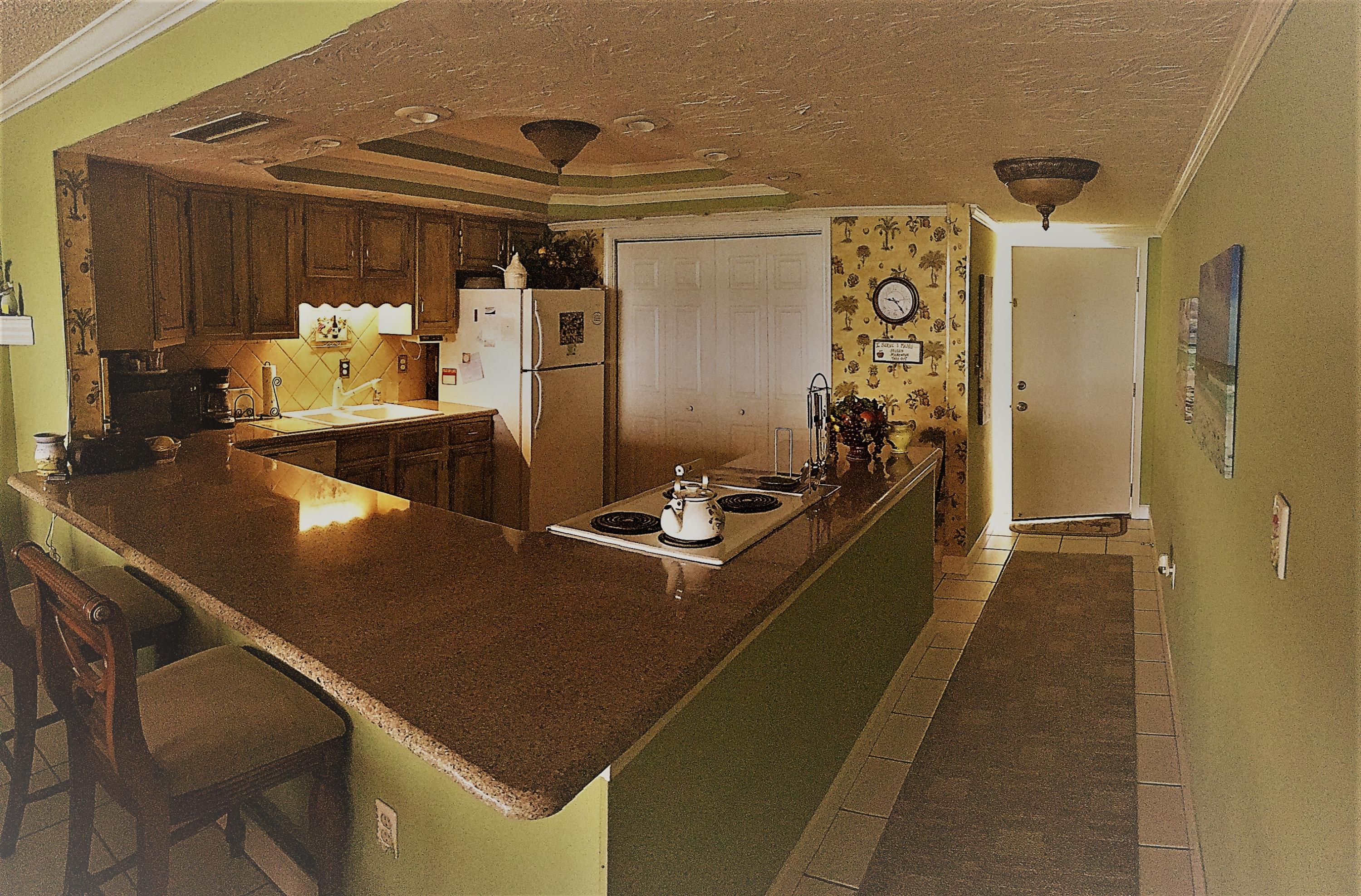 SHORELINE TOWERS 3 - Residential