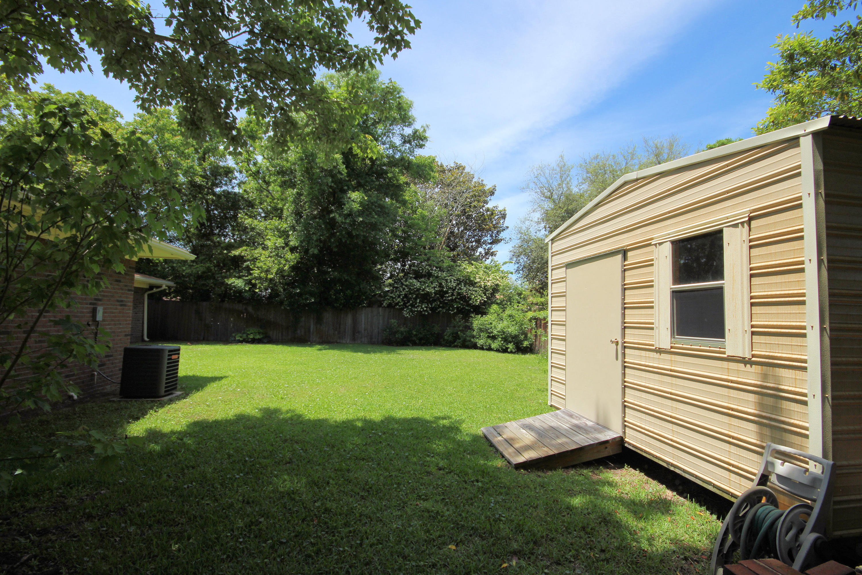 FOREST MANOR - Residential