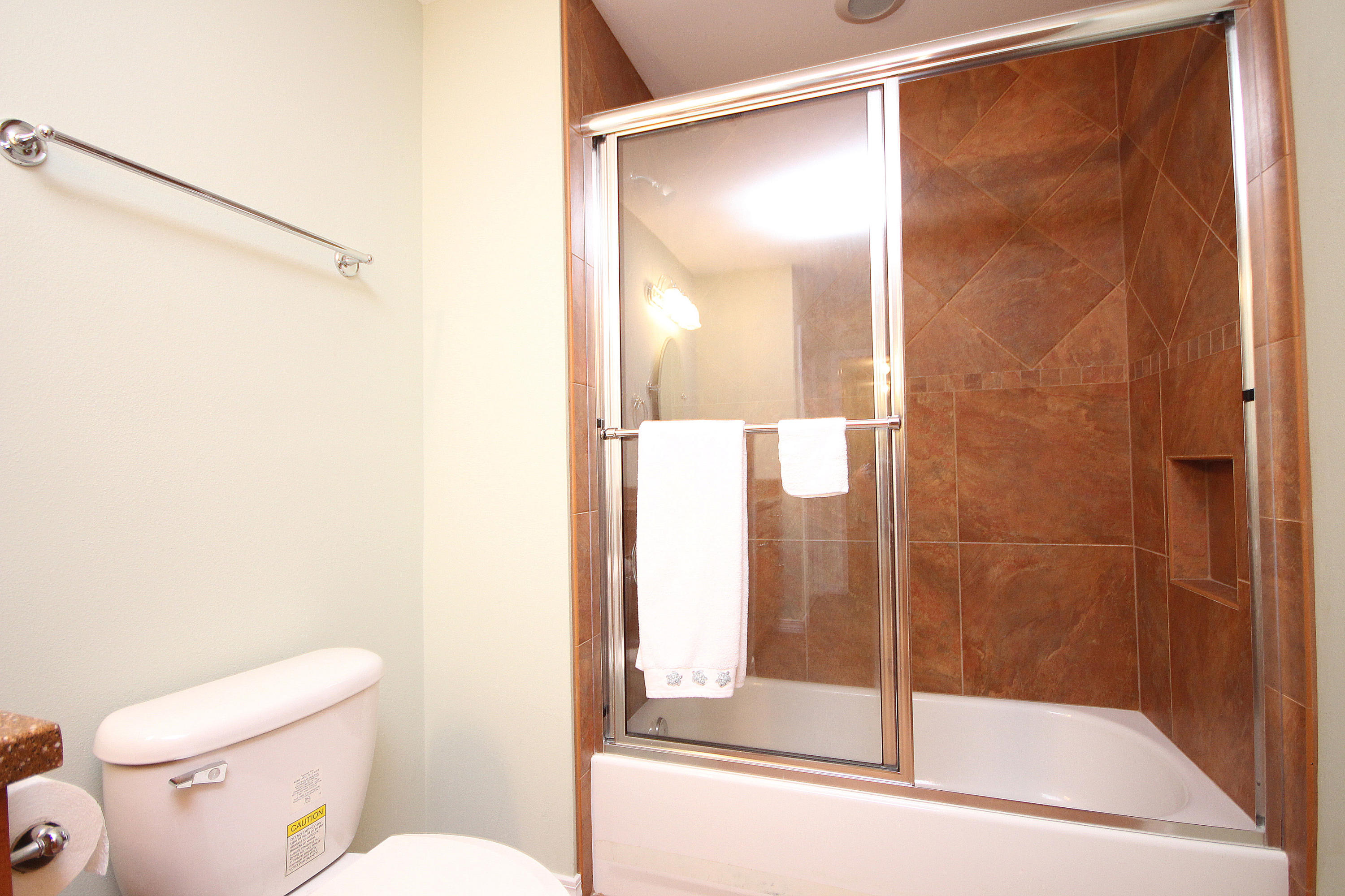 FOREST MANOR - Residential