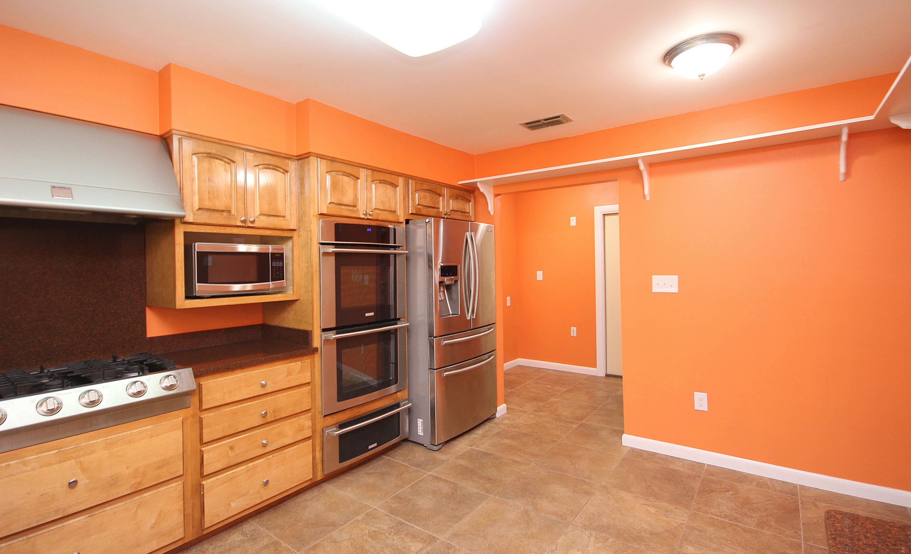 FOREST MANOR - Residential