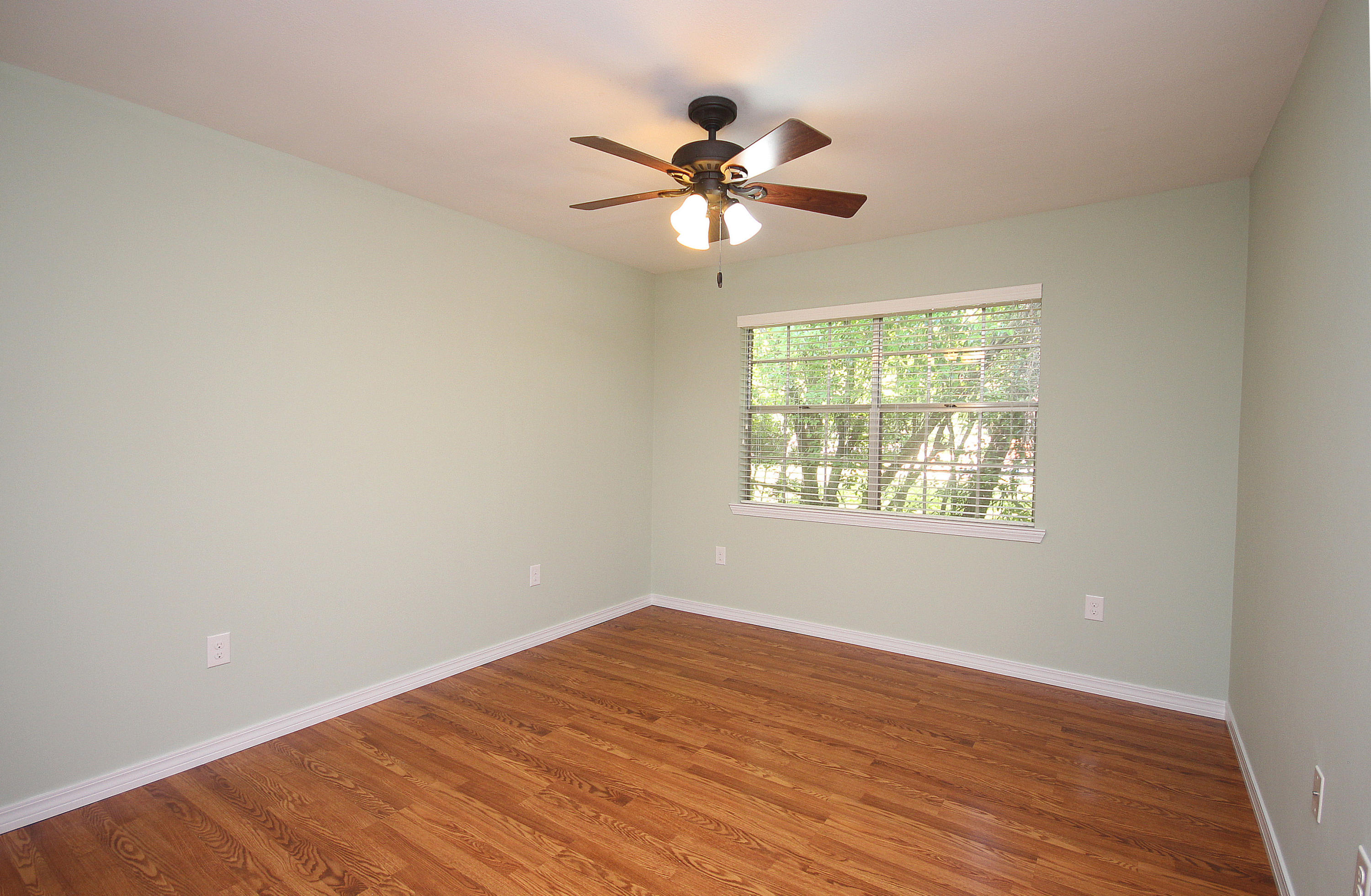 FOREST MANOR - Residential