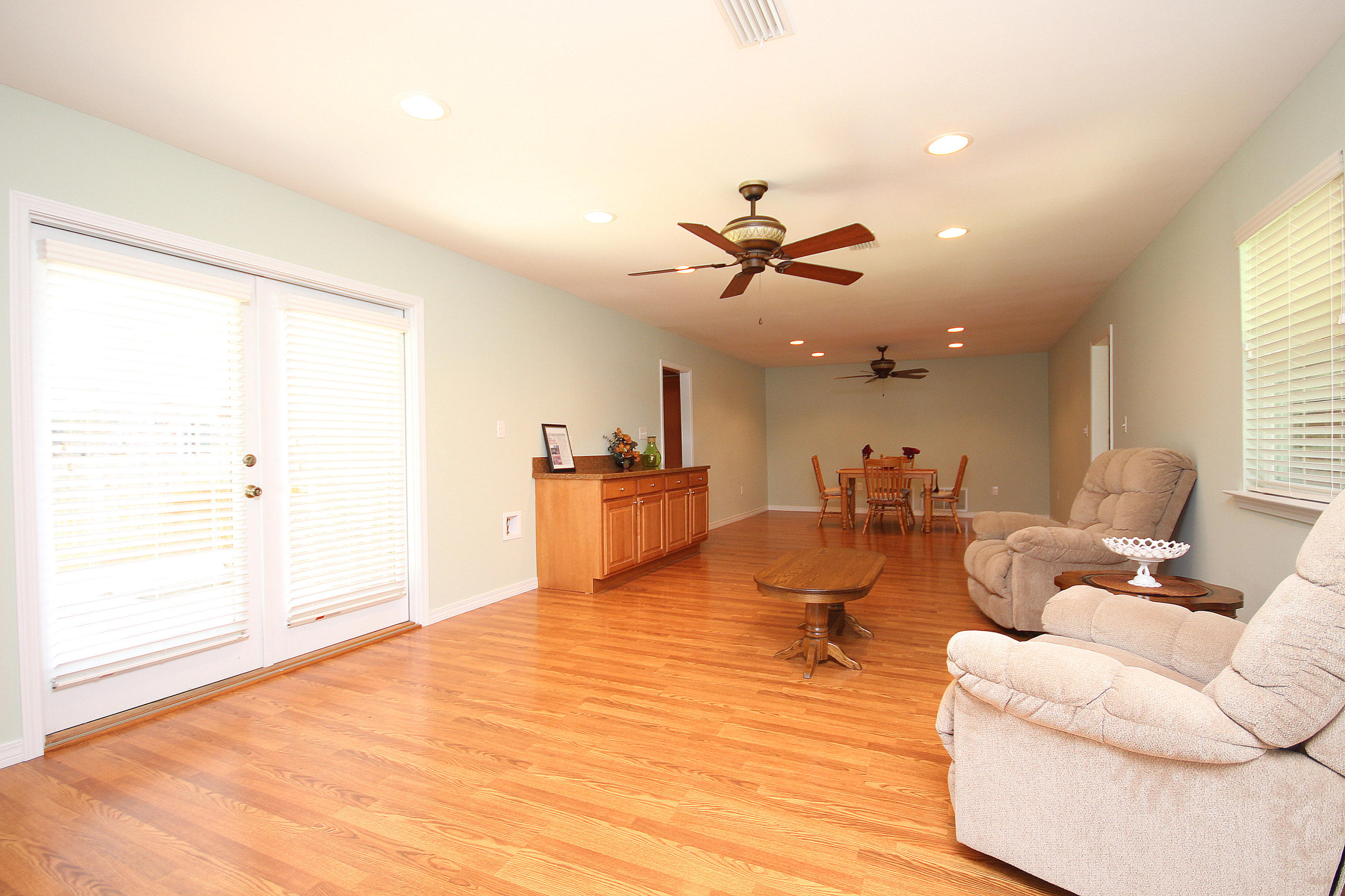 FOREST MANOR - Residential