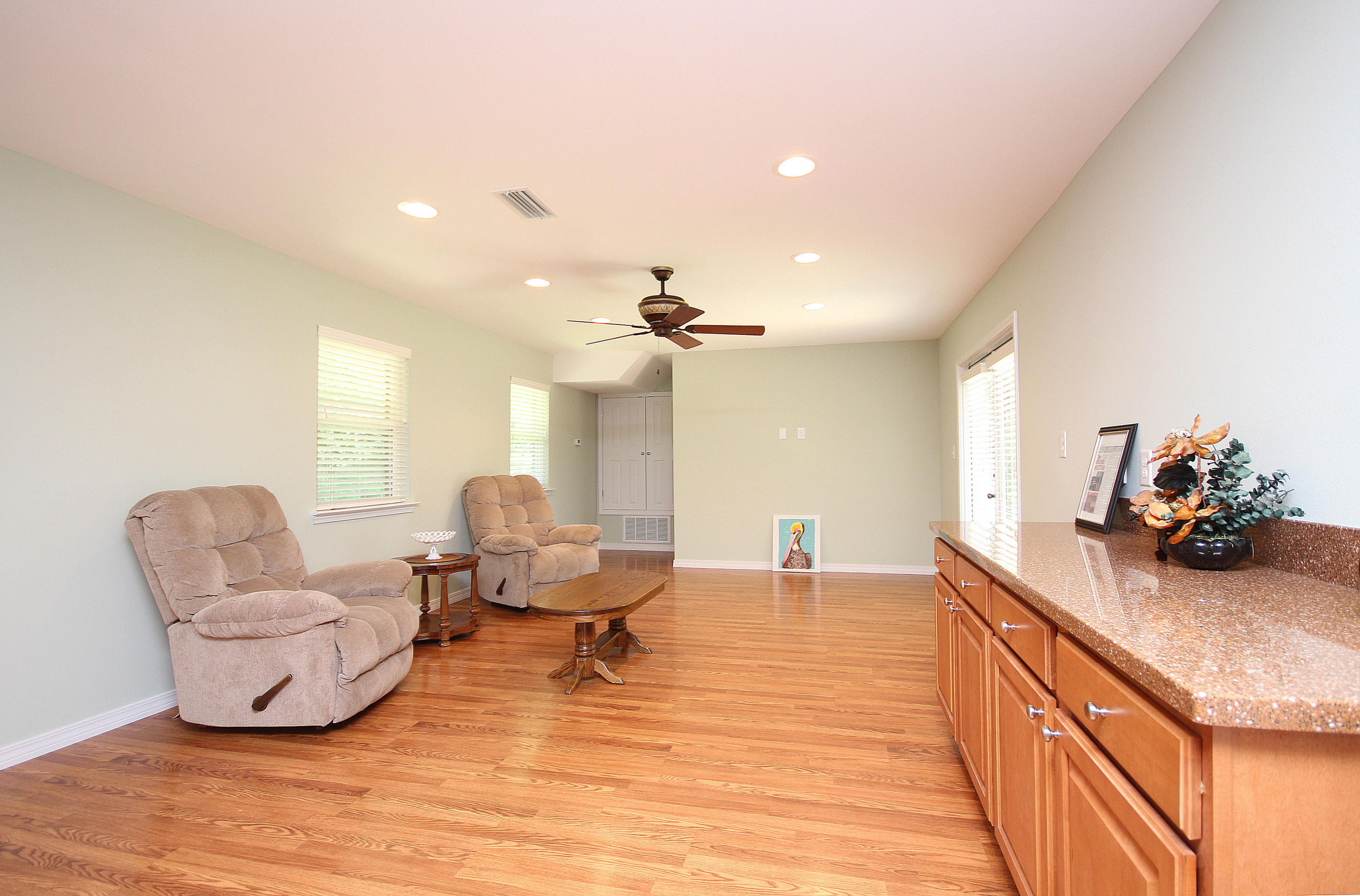 FOREST MANOR - Residential