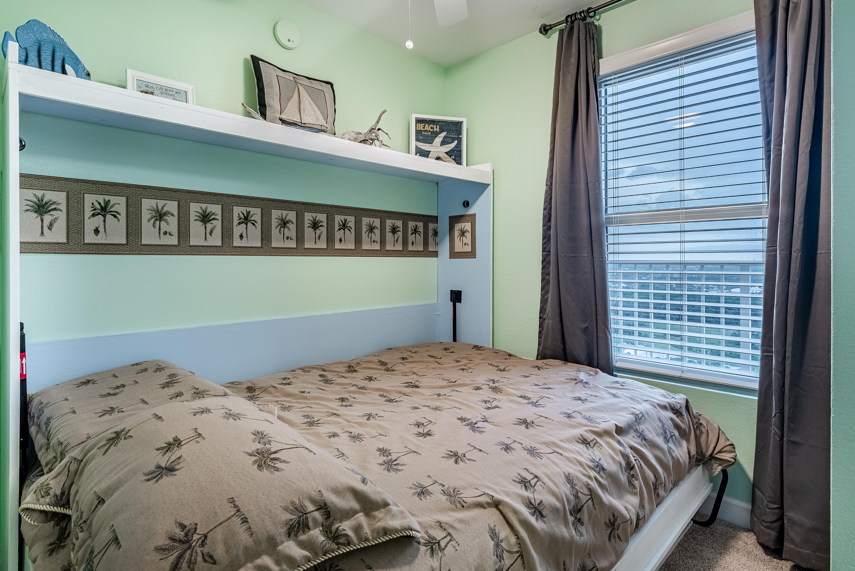 SHORES OF PANAMA - Residential