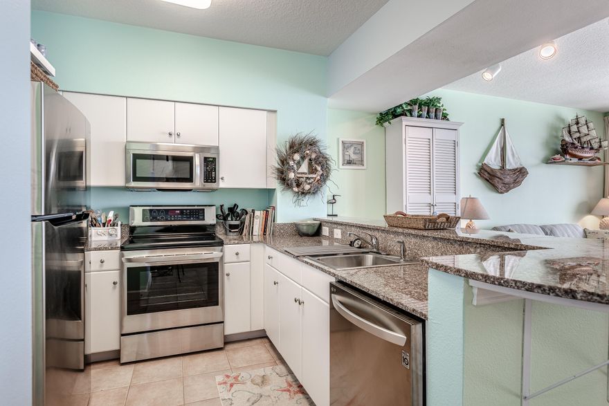 Beautiful high-floor condo in Shores of Panama. This unit has been well maintained and never rented with amazing views of the Gulf of Mexico.
Kitchen has granite counter tops and all new LG stainless steel appliances. Unit has a new washer and dryer, has been newly painted, and water heater was
replaced in 2017. The extra room has a custom made murphy bed along with closet space and barn door for extra privacy. The nice sized master bedroom
has amazing gulf views. Both the master bath and guest bath have had the shower doors replaced. The unit comes fully furnished with a few exclusions.
This would make a great investment property or second home!