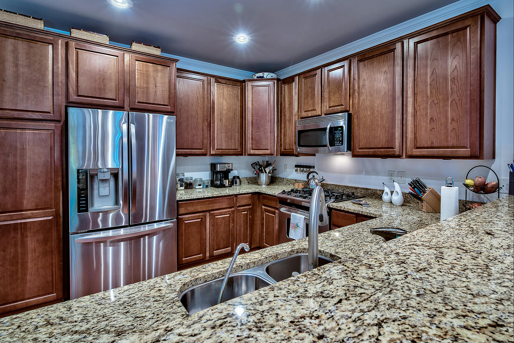 MAGNOLIA BEACH - Residential