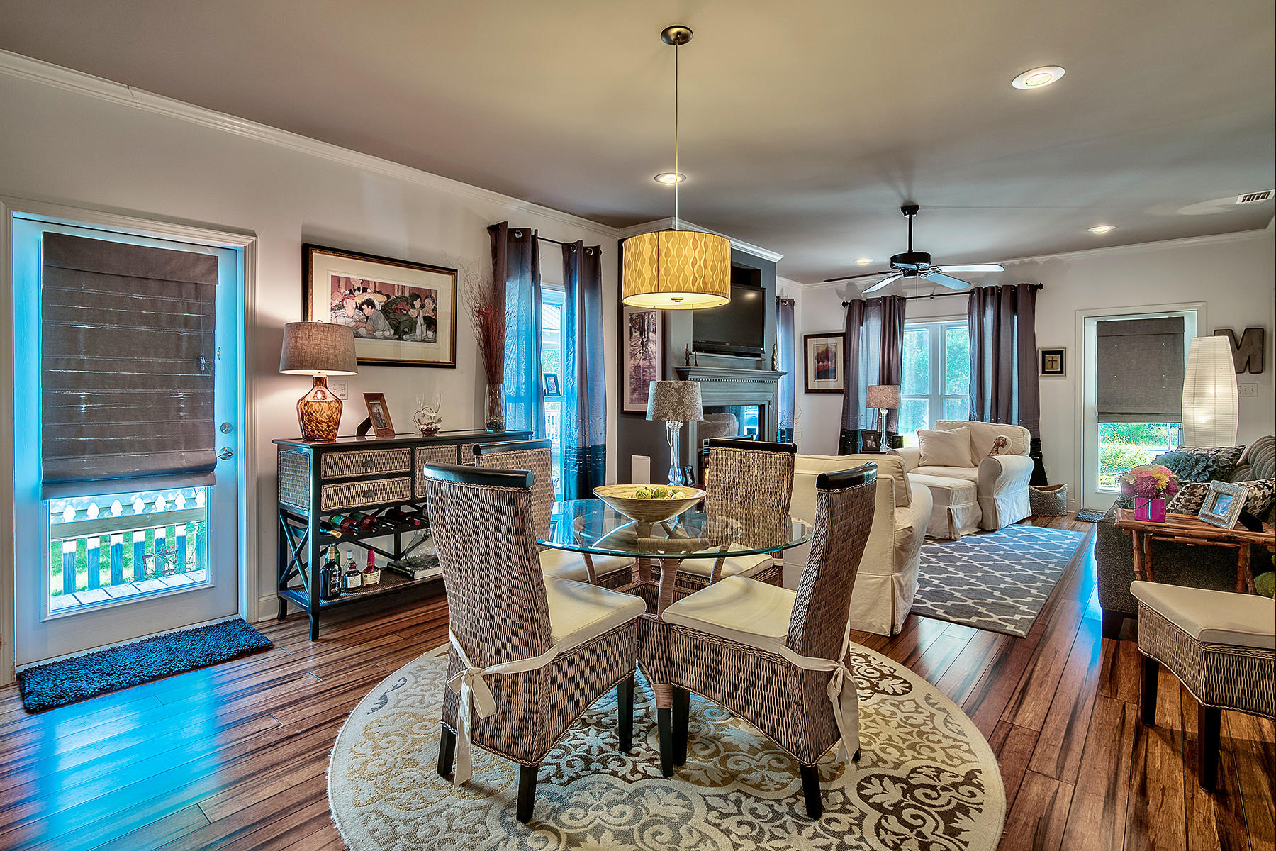 MAGNOLIA BEACH - Residential