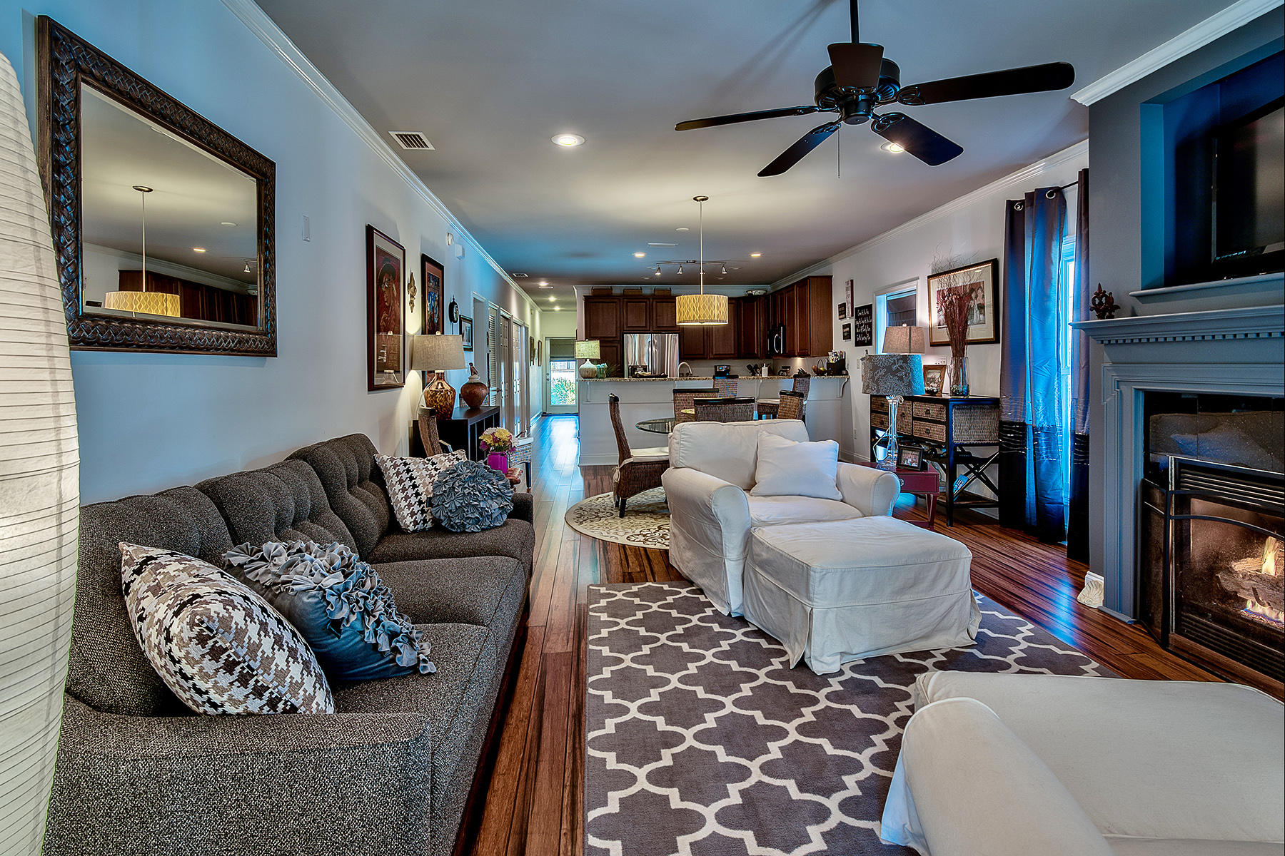 MAGNOLIA BEACH - Residential