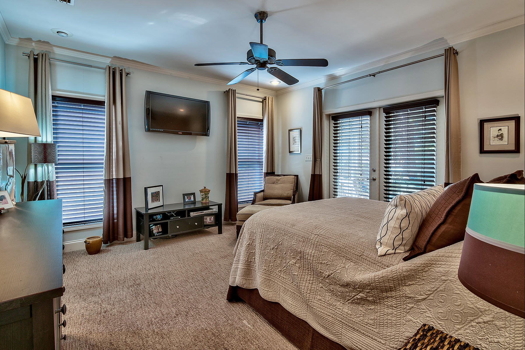 MAGNOLIA BEACH - Residential