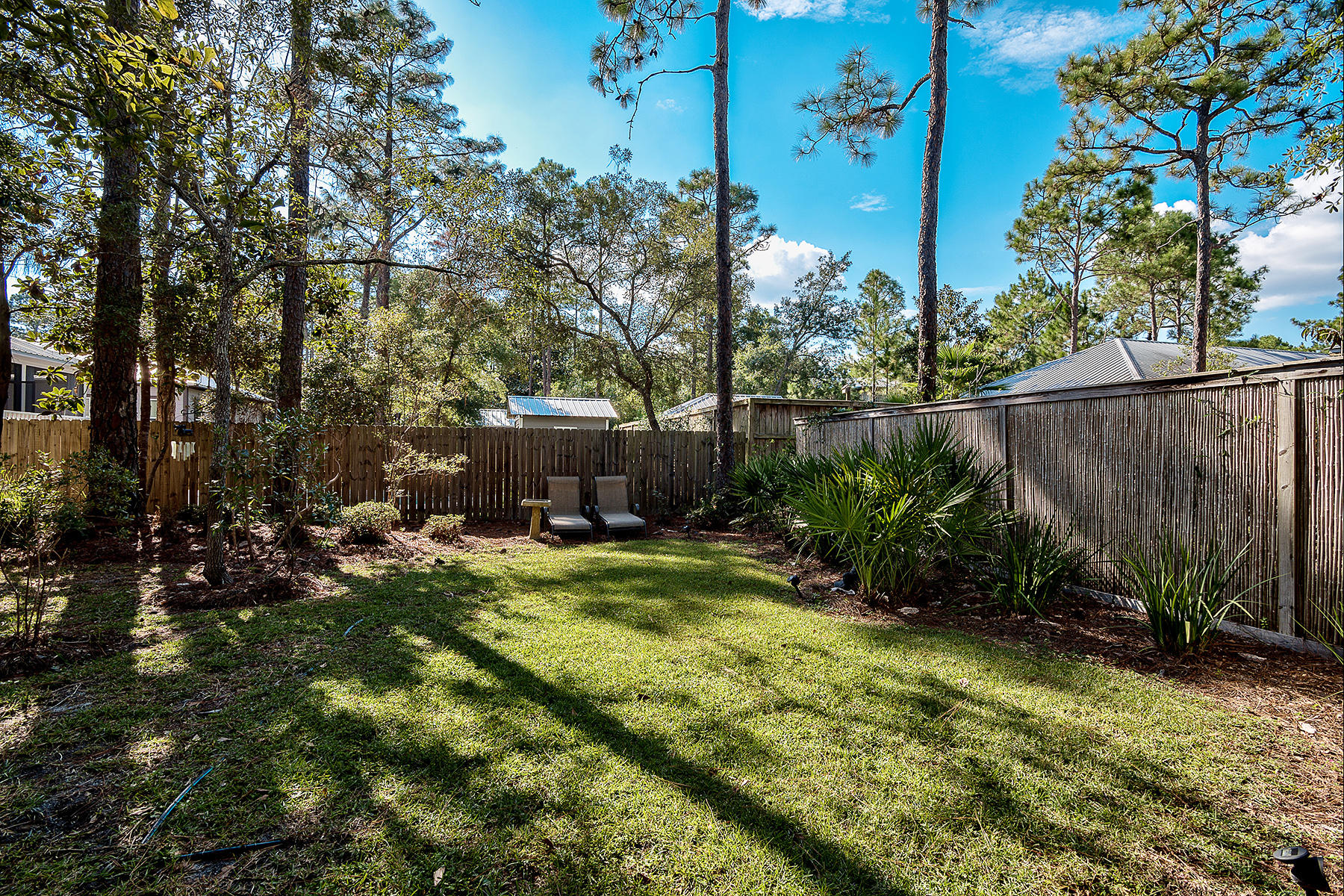 MAGNOLIA BEACH - Residential