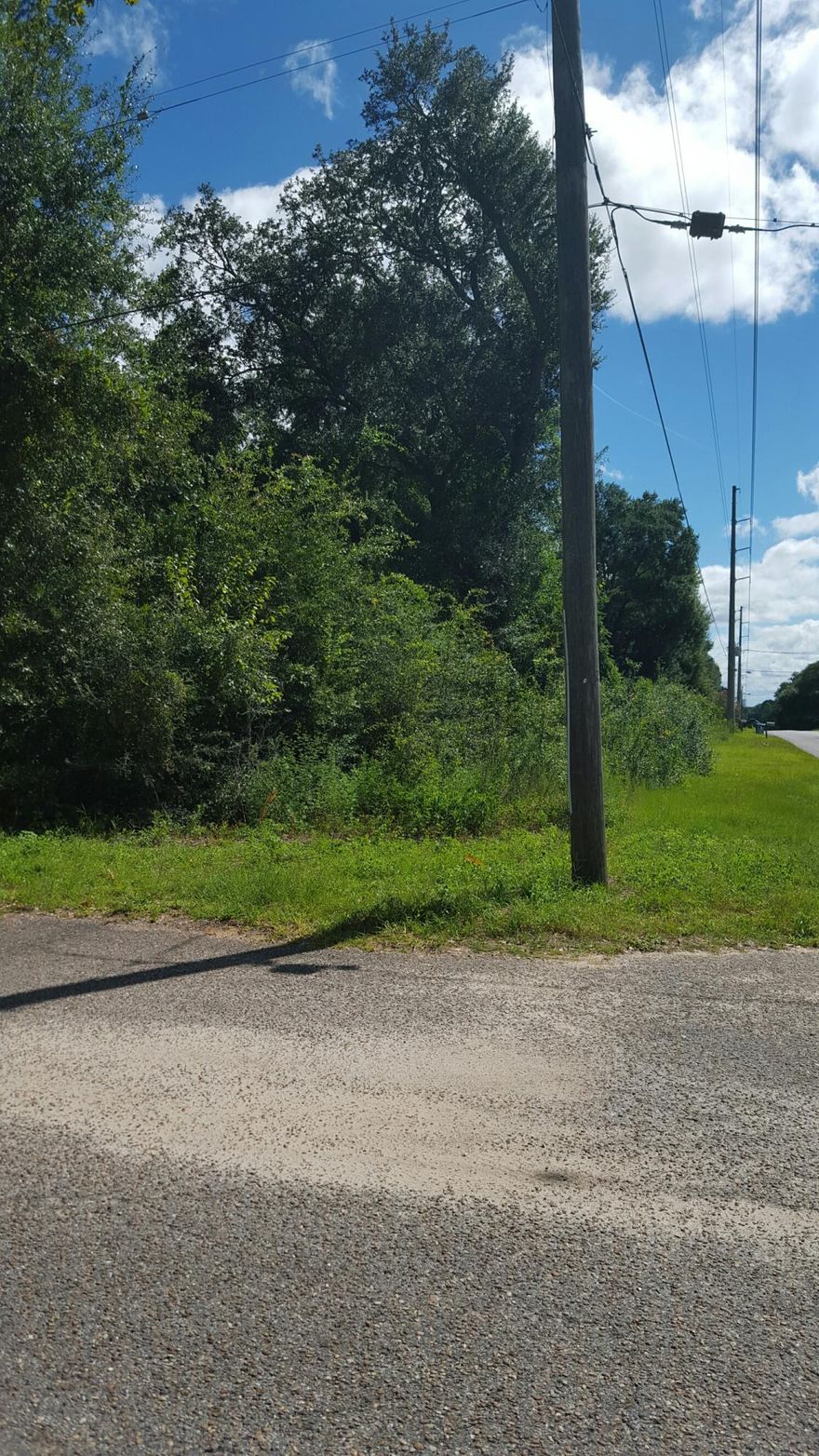 Great Corner home site in town on two paved roads! Property may have water tap and sewer tap in place.Buyer to verify with the City.