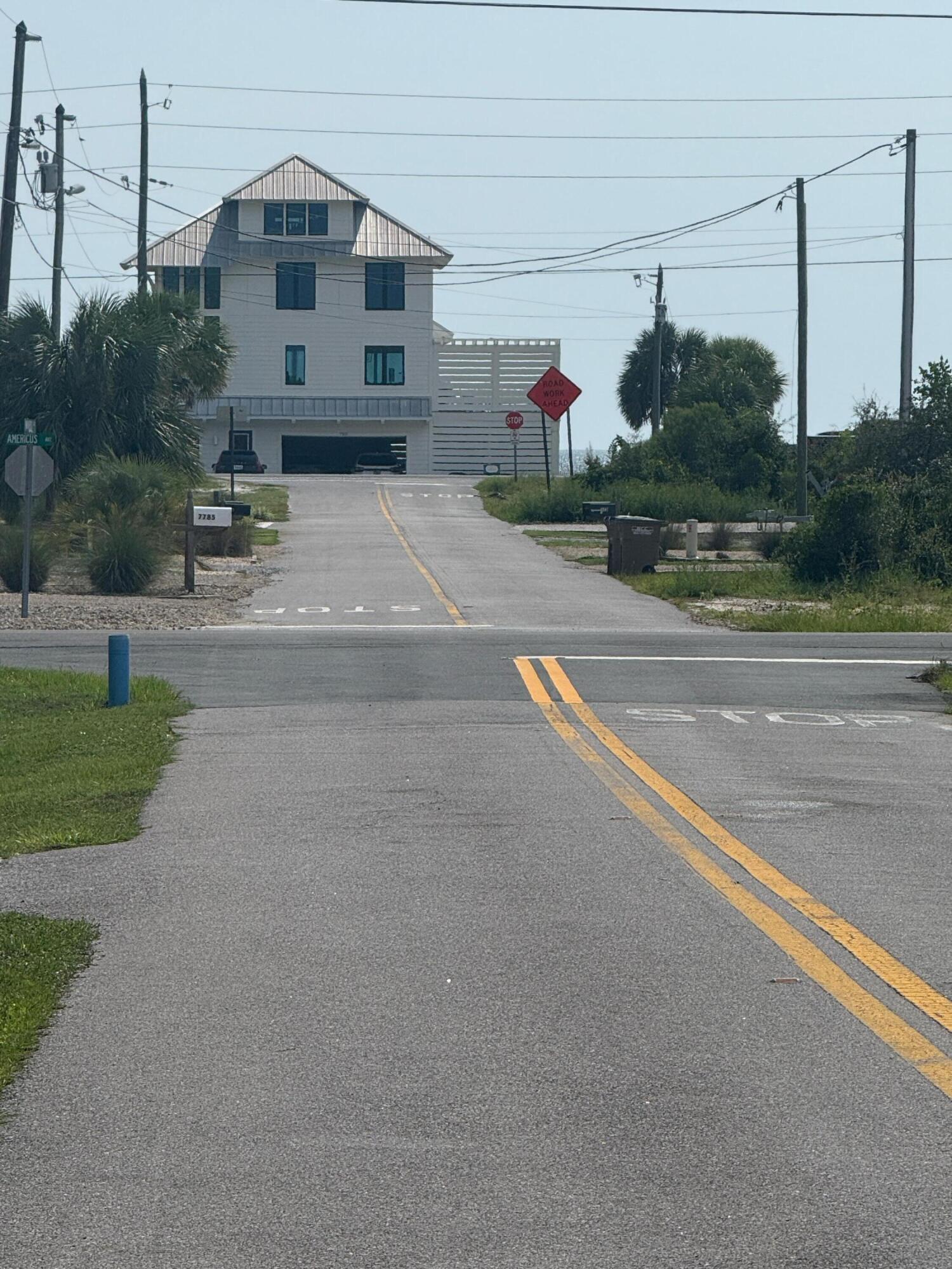 NO RECORDED SUBDIVISION - Land