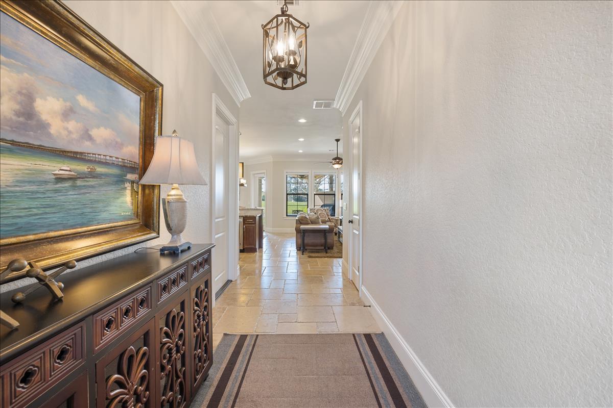 VILLA LAGO - Residential