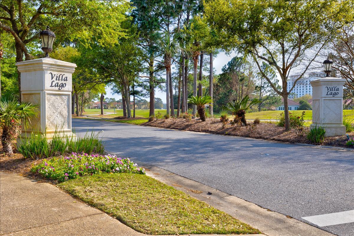 VILLA LAGO - Residential