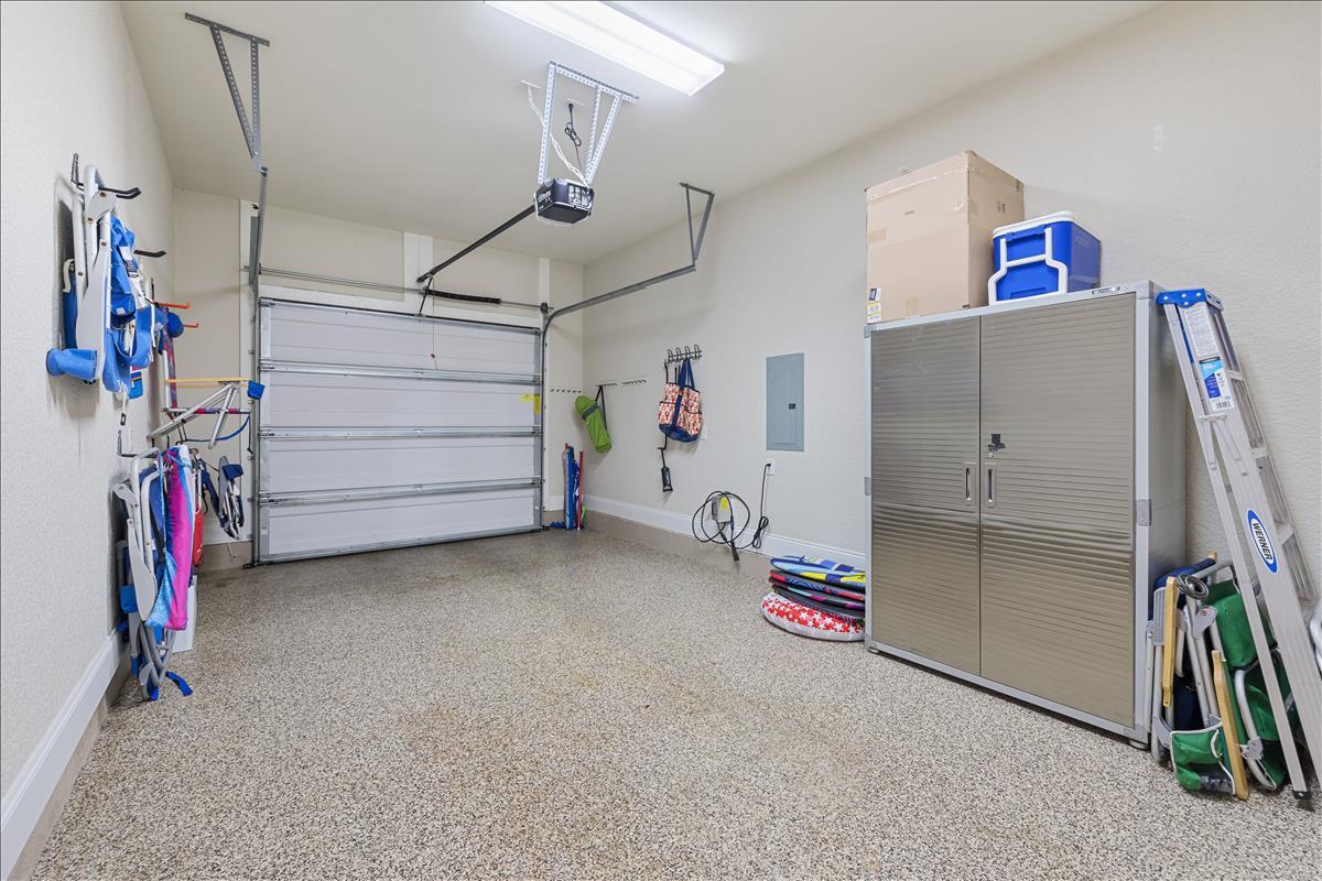 VILLA LAGO - Residential