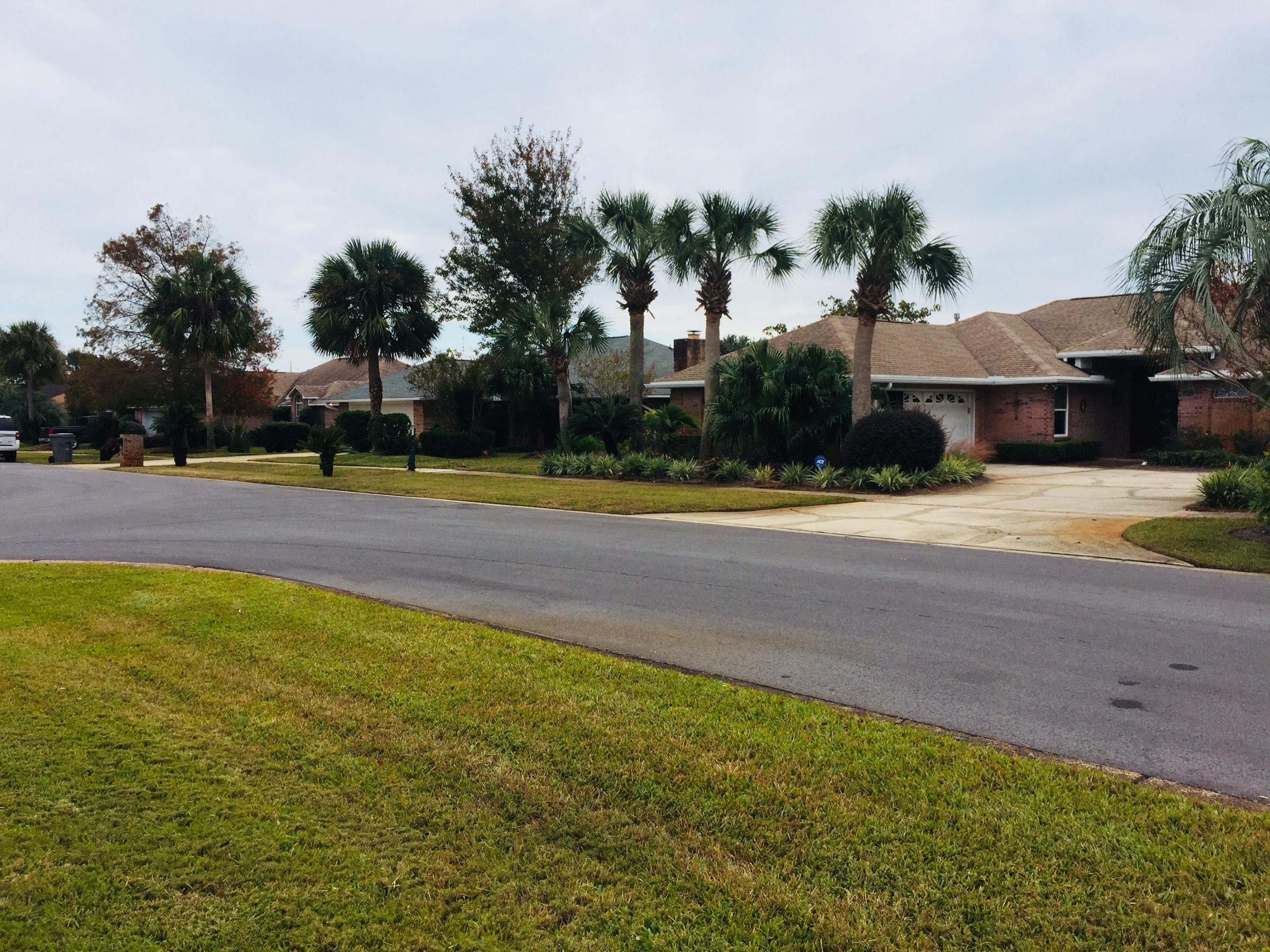 EMERALD BREEZE ESTATES - Residential