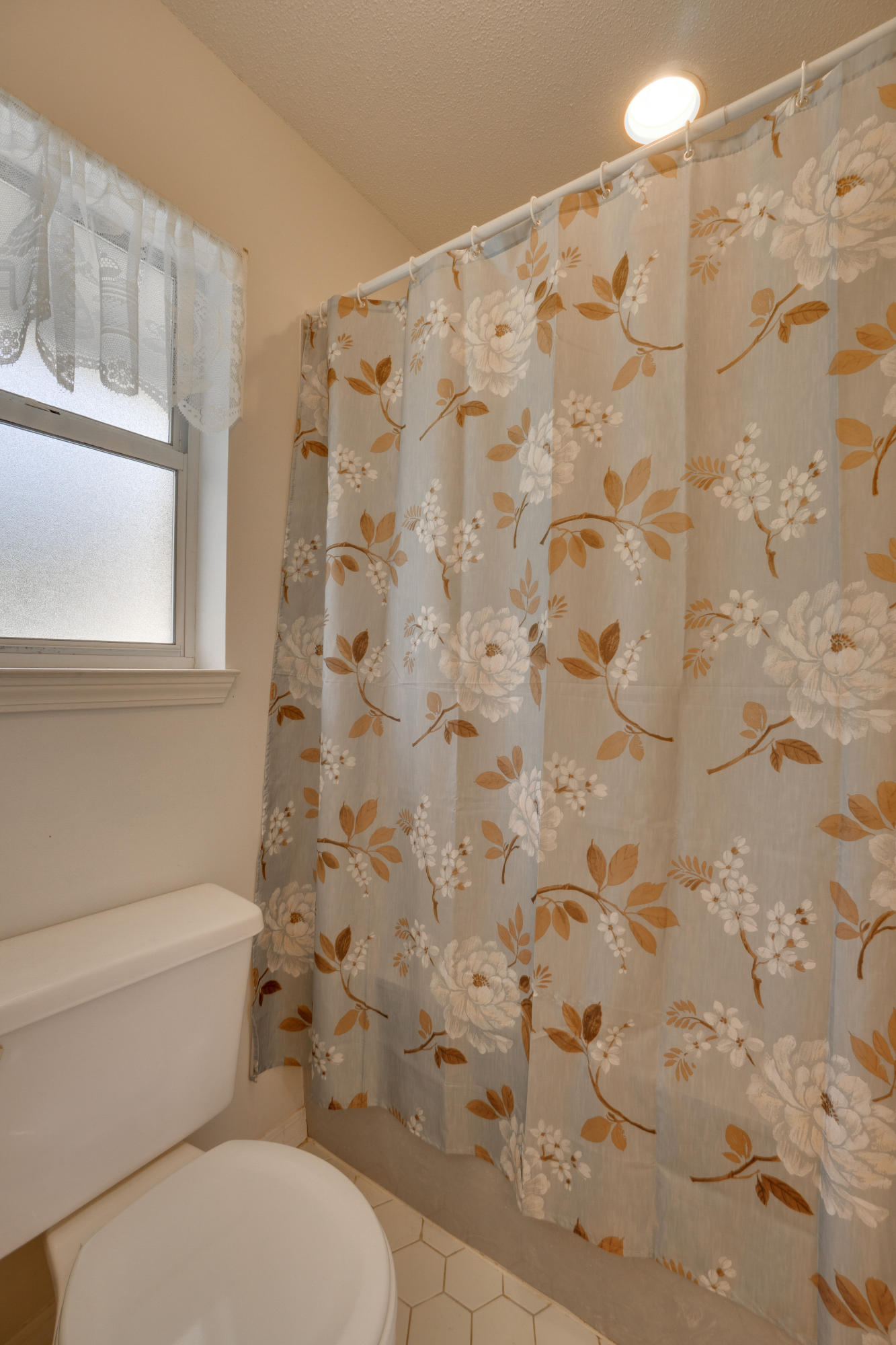 CALHOUN S/D TO DESTIN - Residential