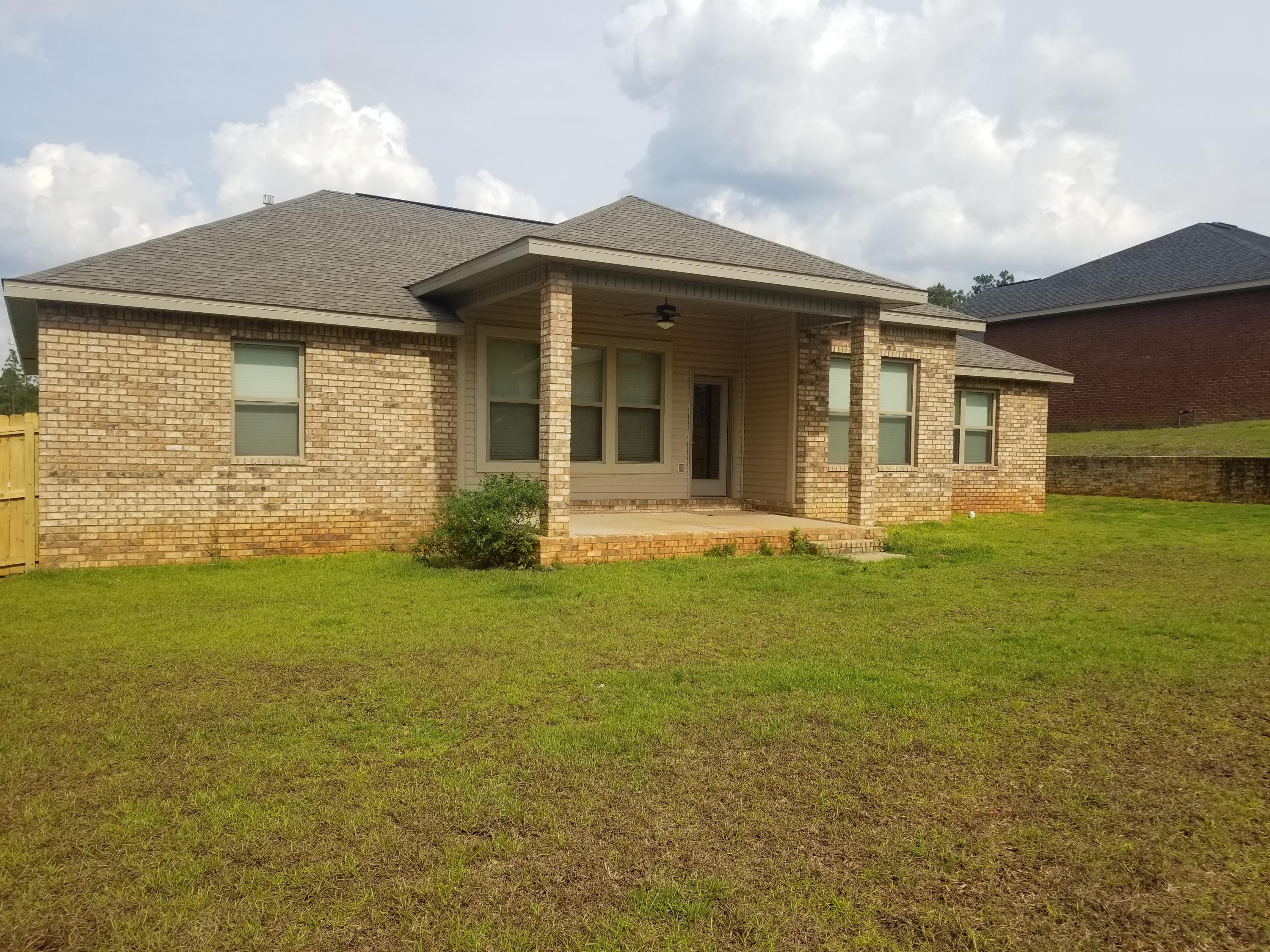 BROOKE ESTATES PH III - Residential Lease