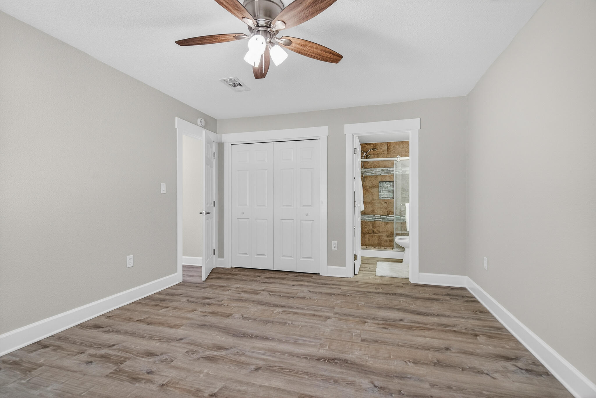 CRESTVIEW - Residential