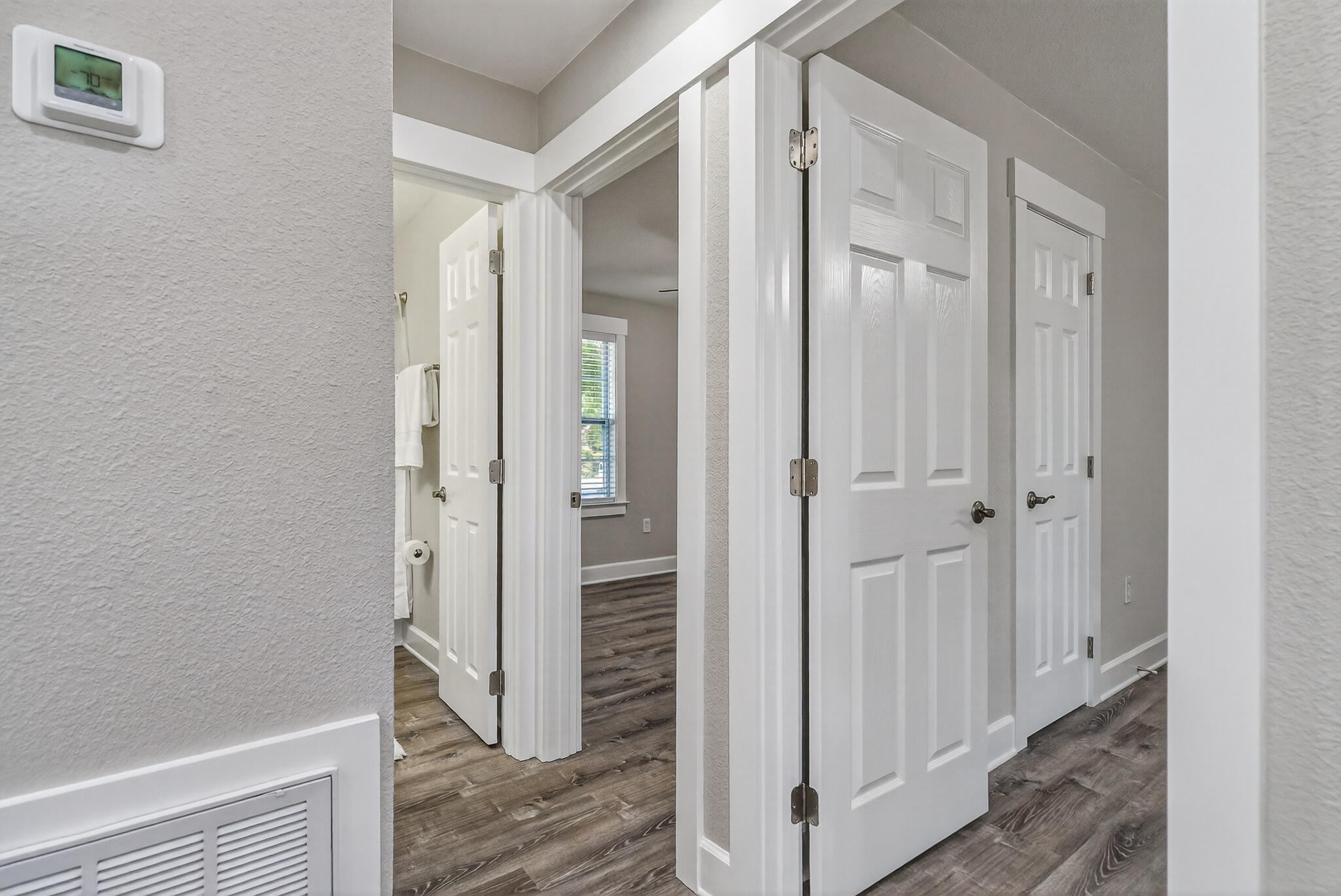 CRESTVIEW - Residential