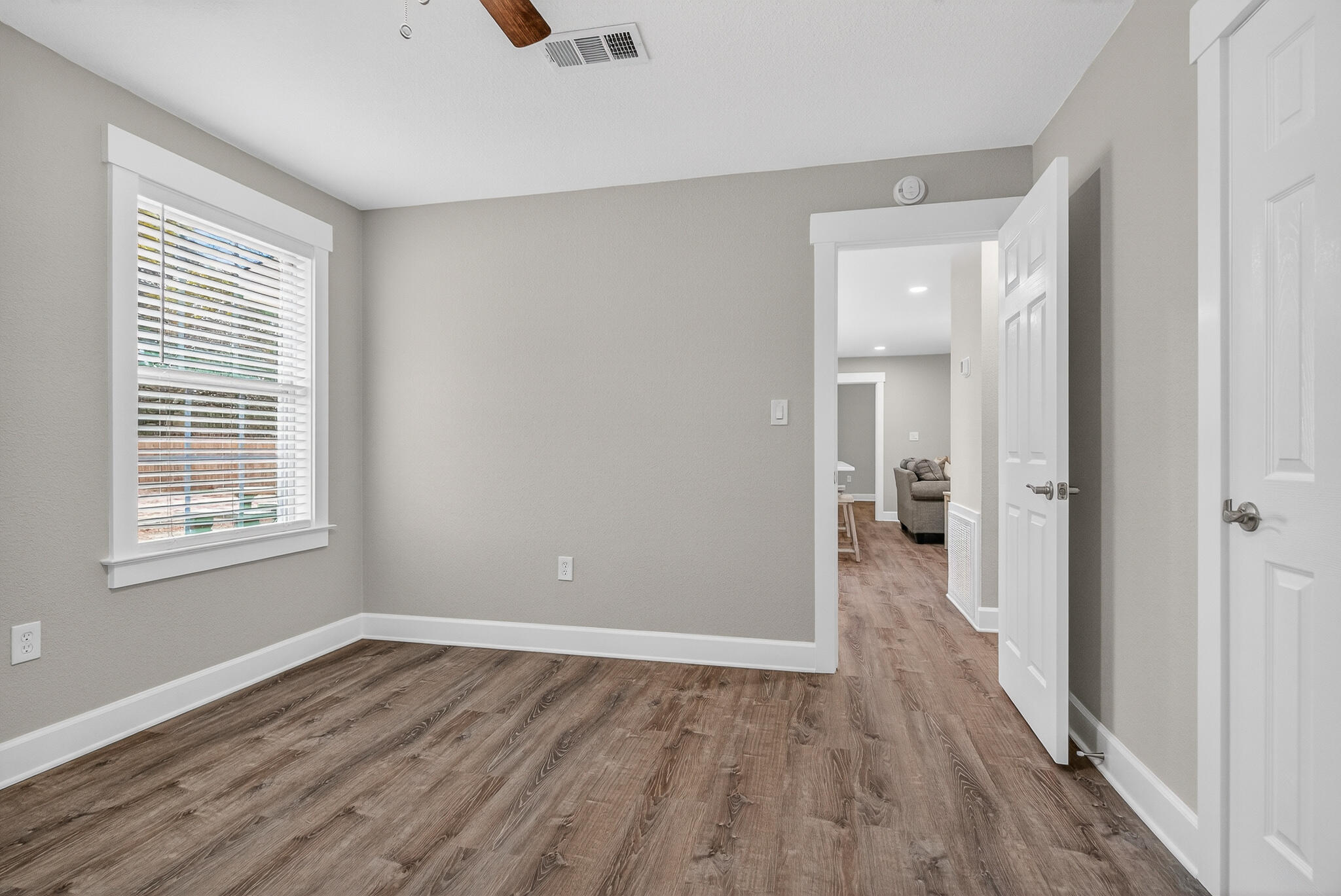 CRESTVIEW - Residential