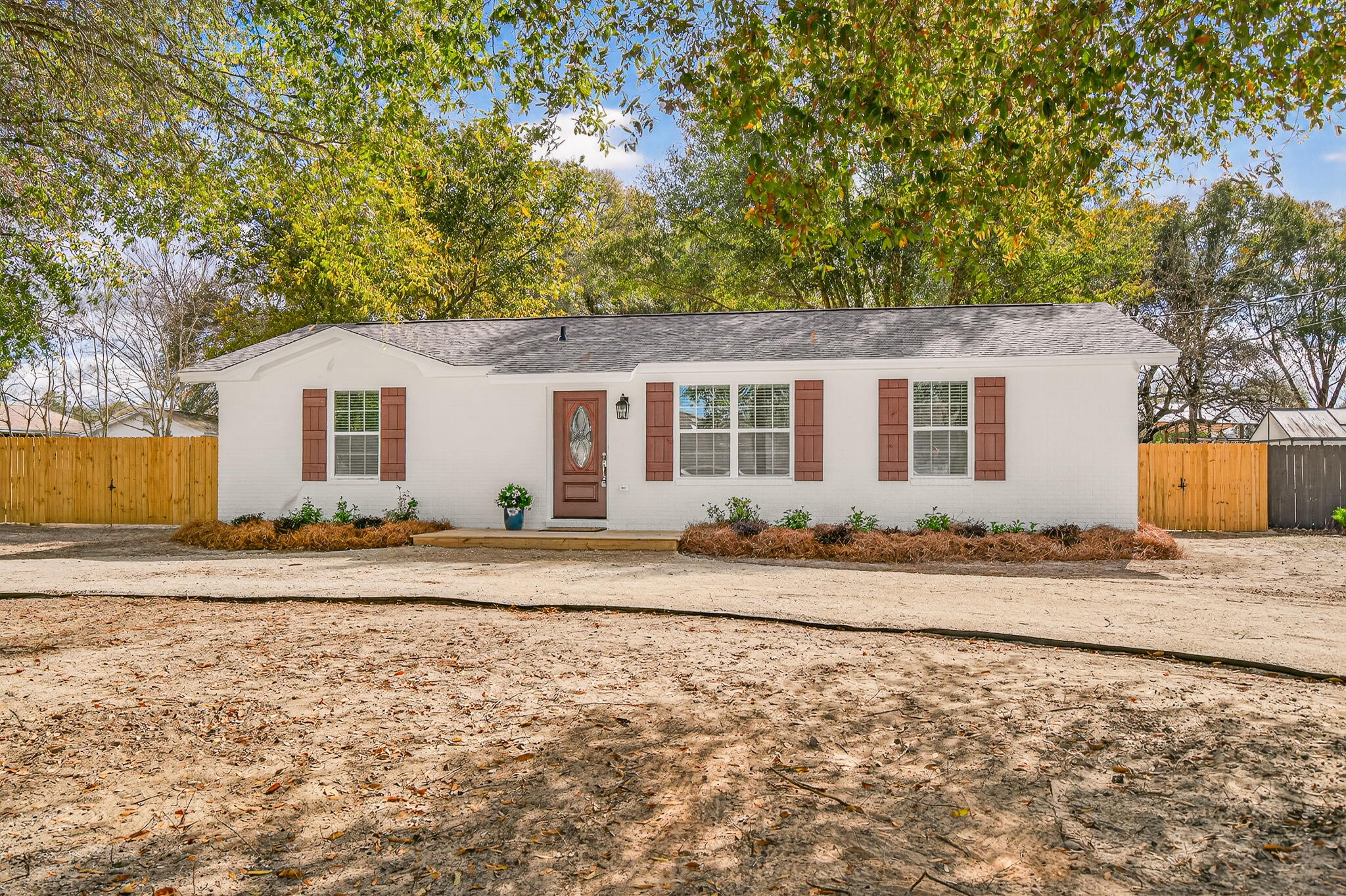 CRESTVIEW - Residential