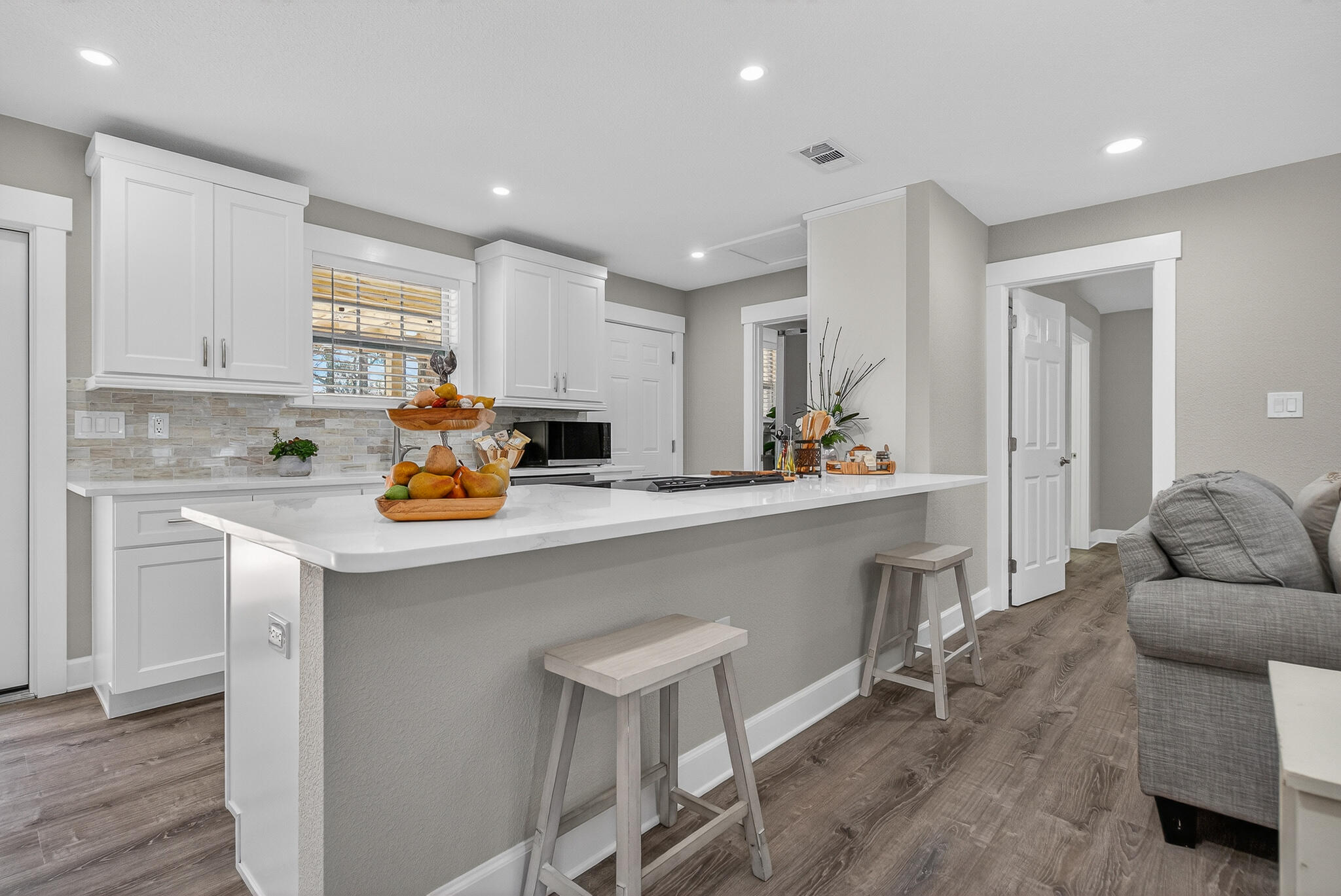 CRESTVIEW - Residential