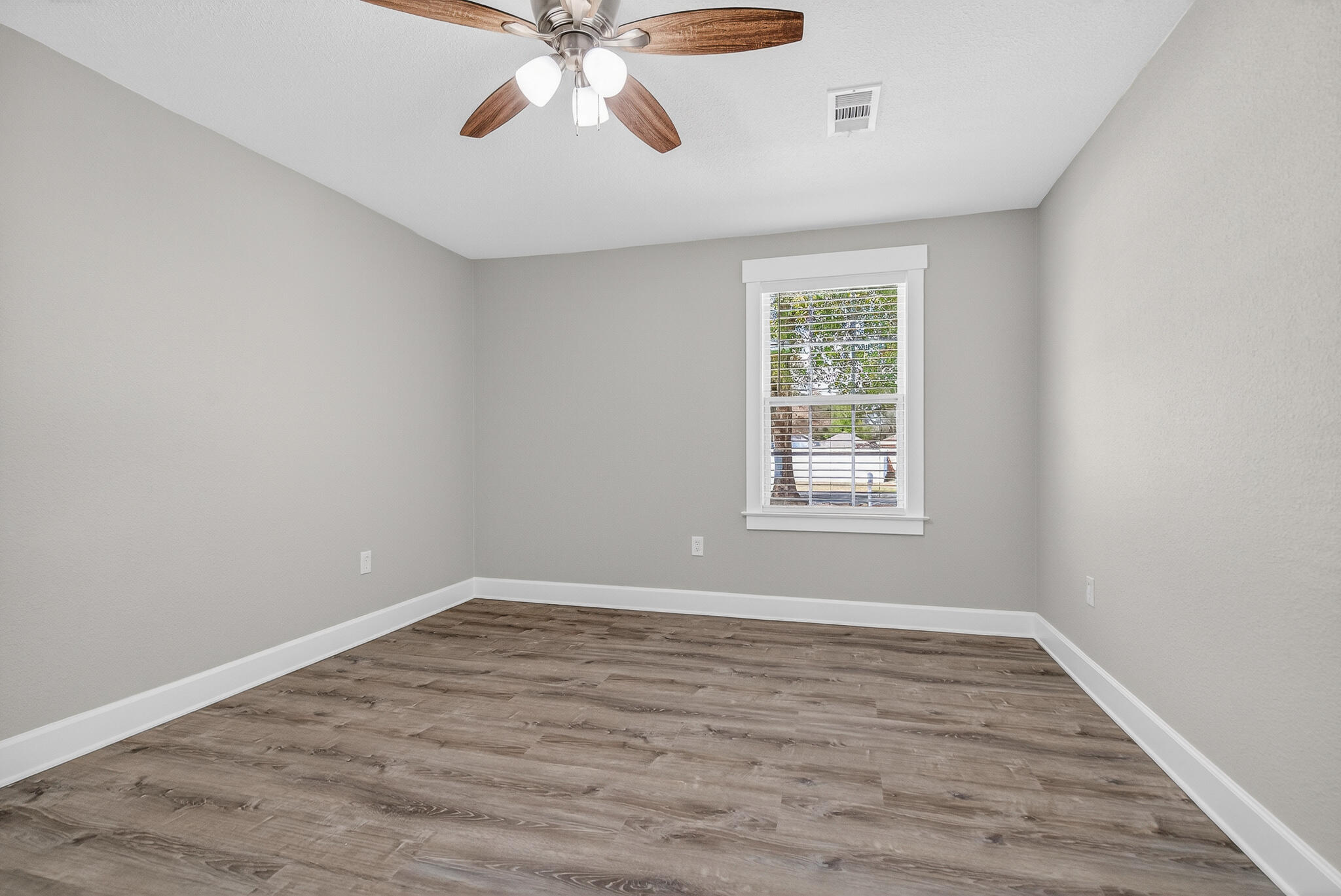 CRESTVIEW - Residential