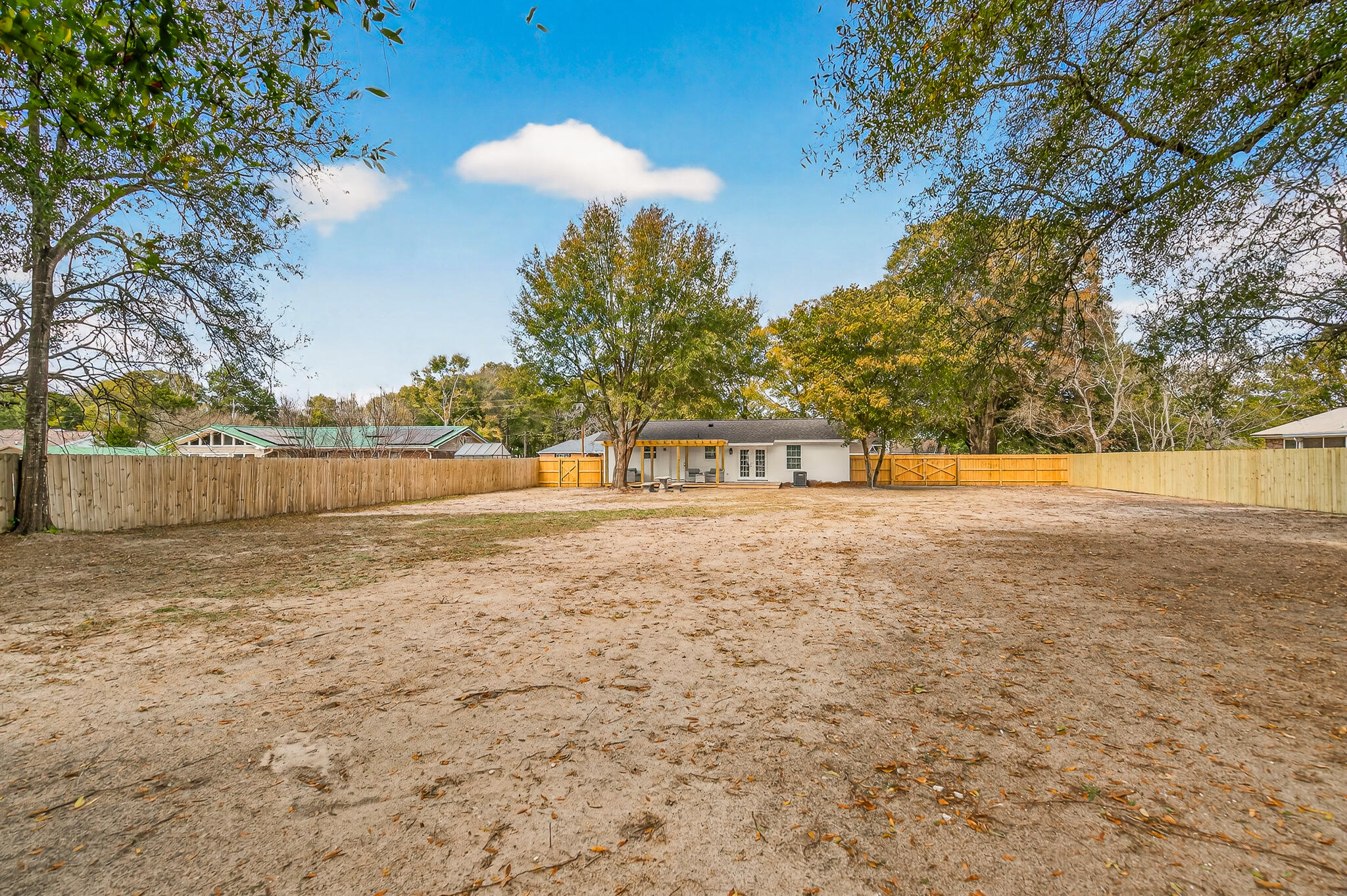 CRESTVIEW - Residential