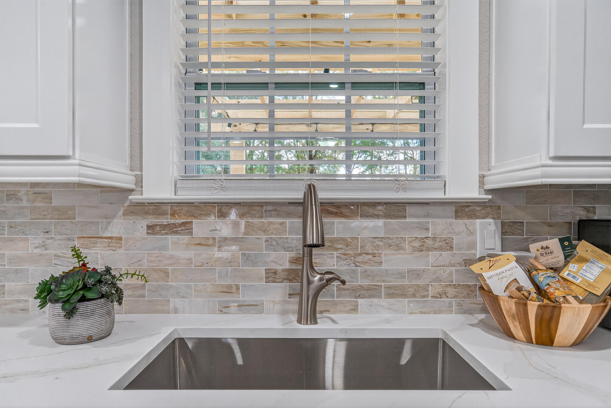 CRESTVIEW - Residential