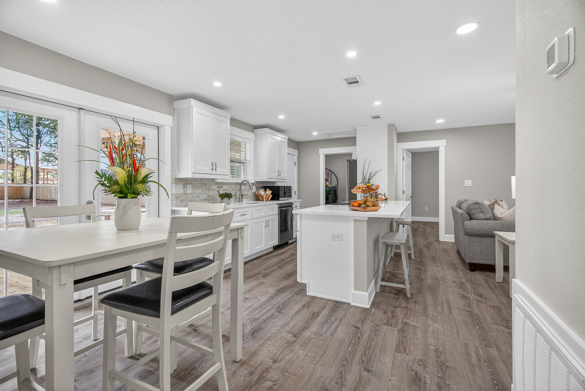 CRESTVIEW - Residential