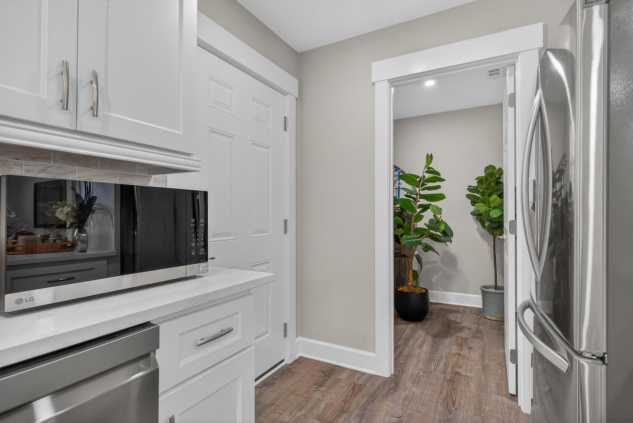 CRESTVIEW - Residential