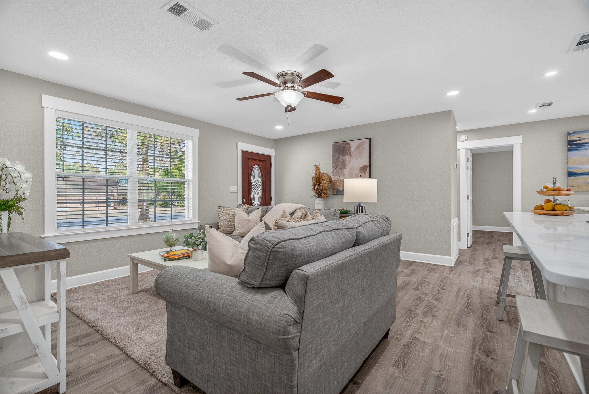 CRESTVIEW - Residential