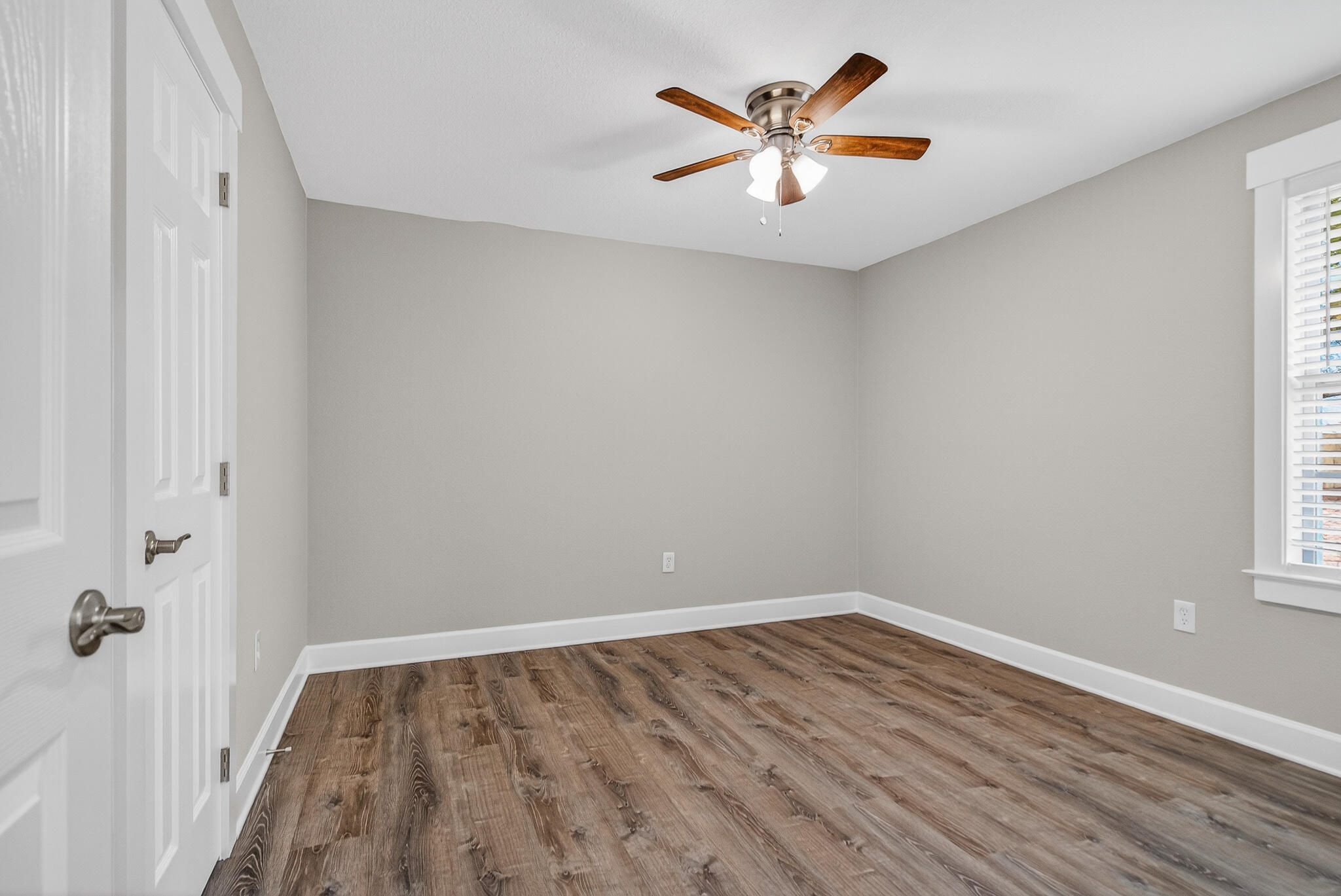 CRESTVIEW - Residential