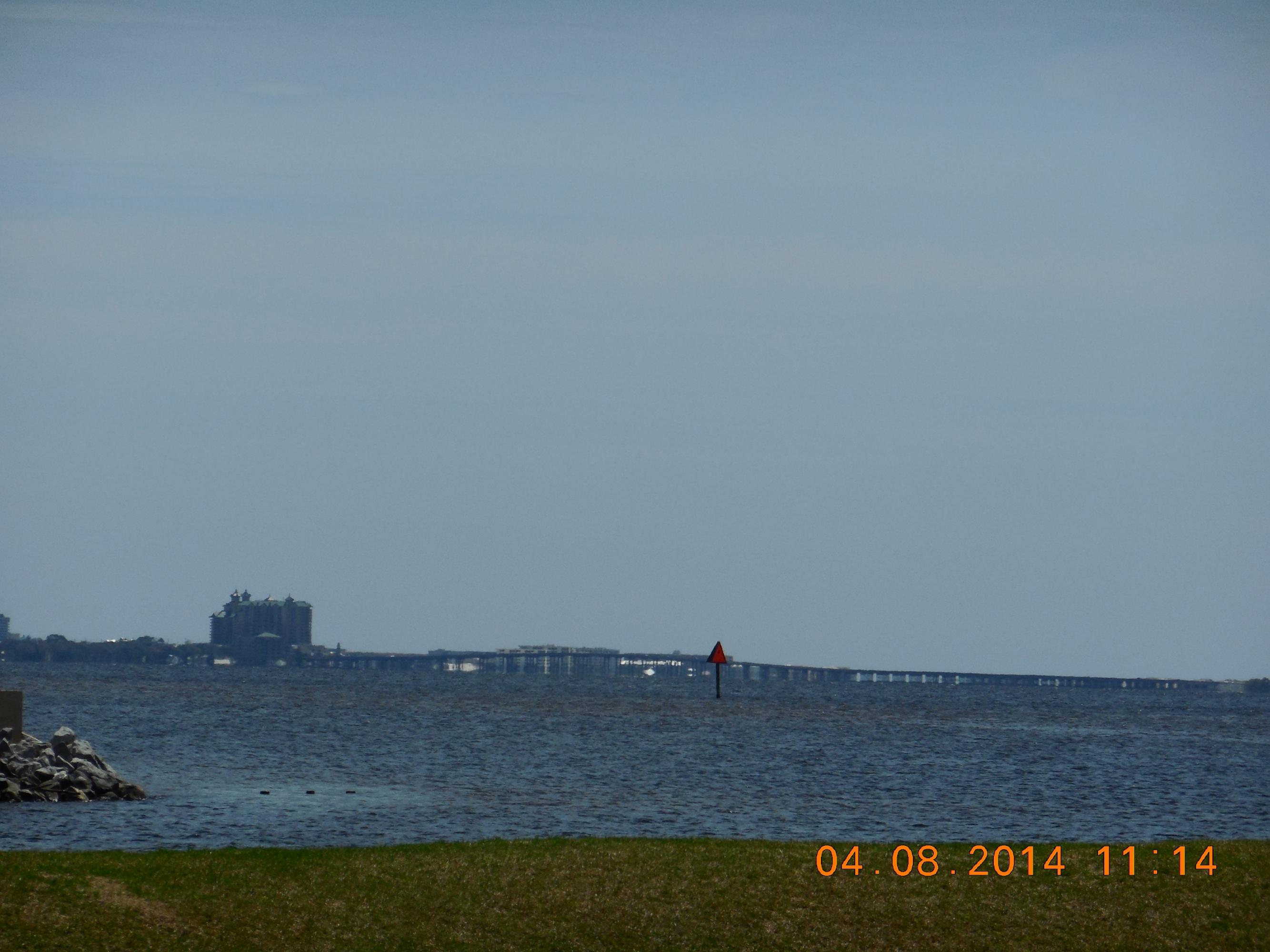 FINISTERRA CONDO - Residential