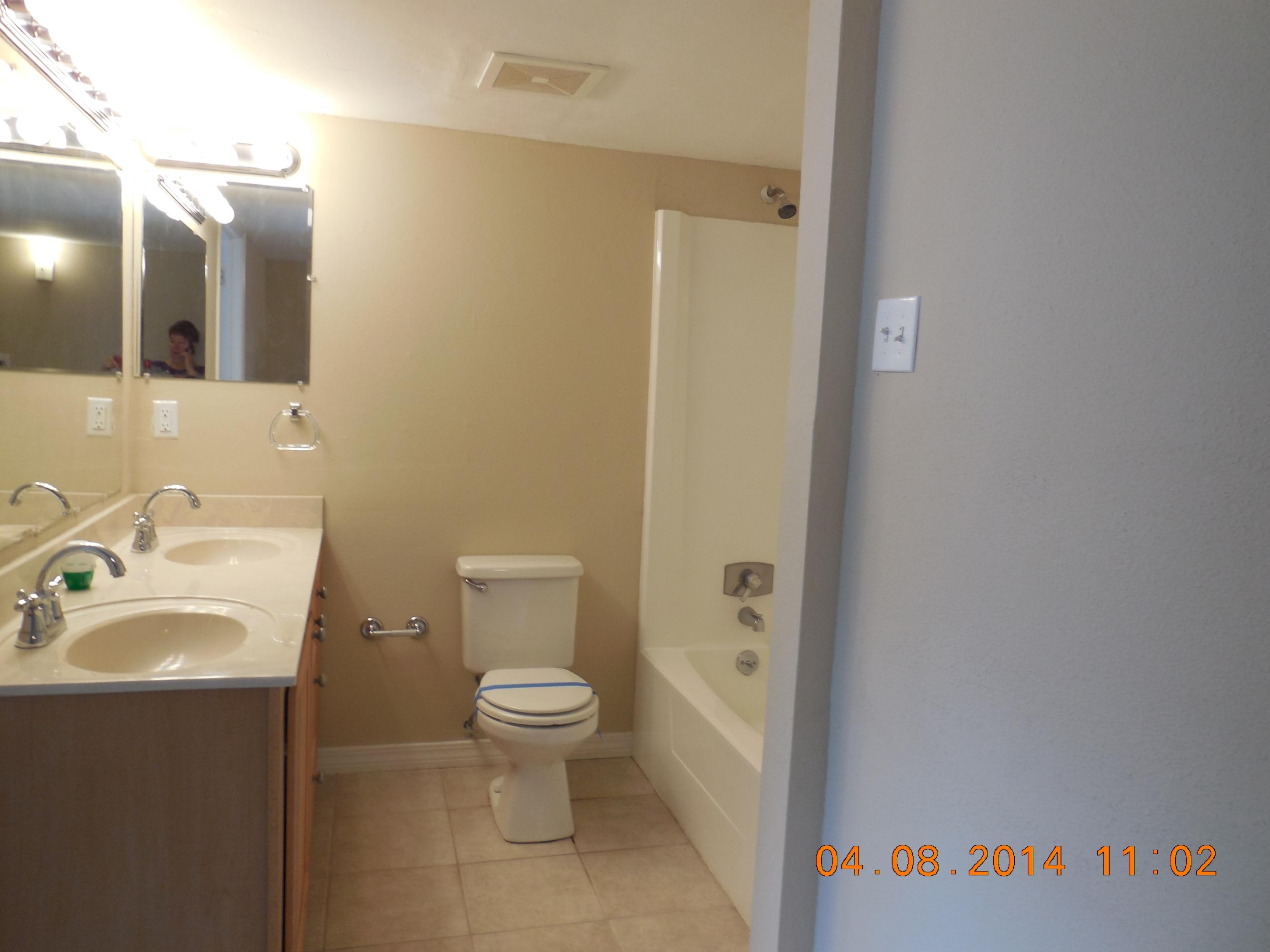 FINISTERRA CONDO - Residential