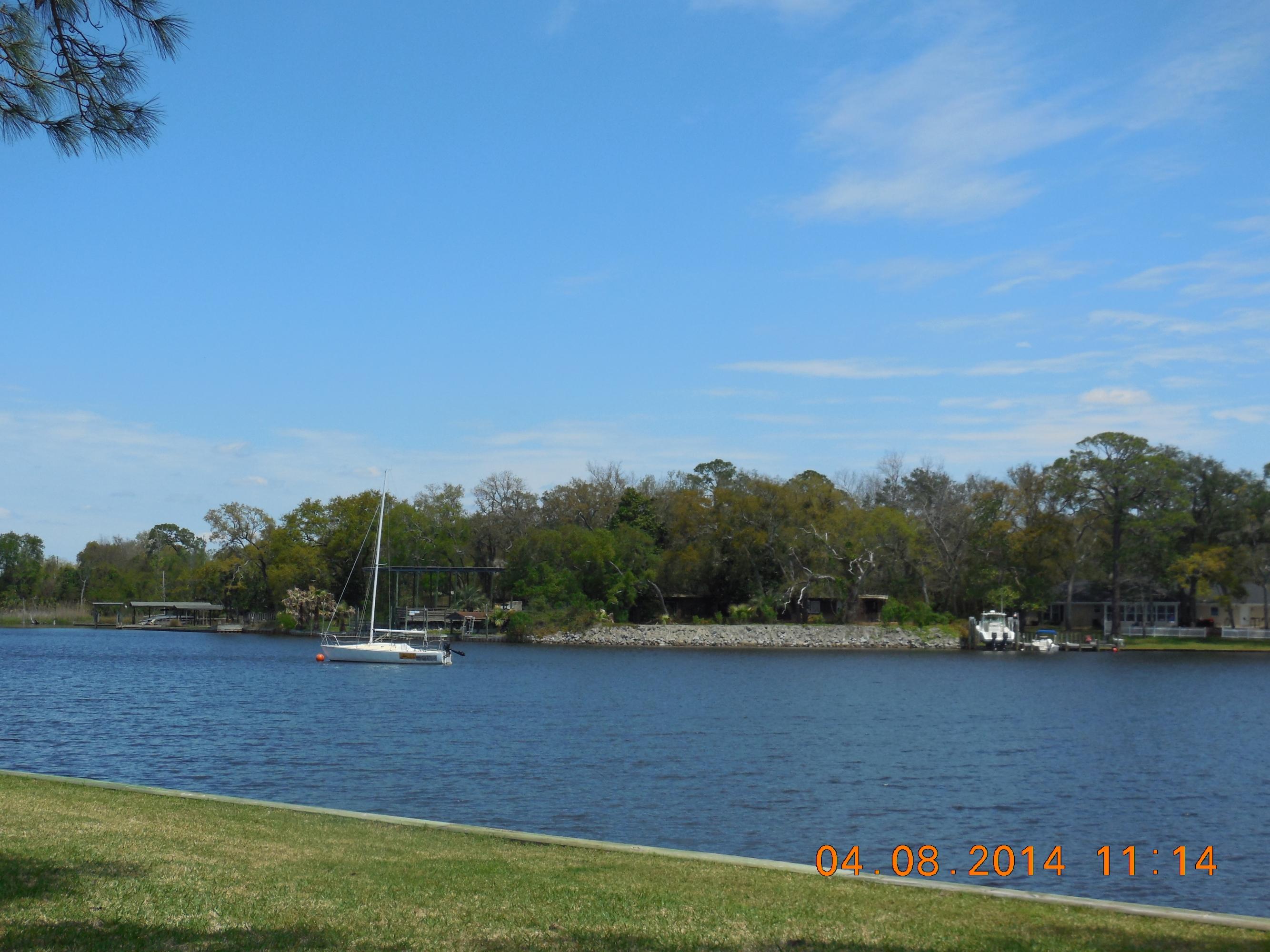 FINISTERRA CONDO - Residential