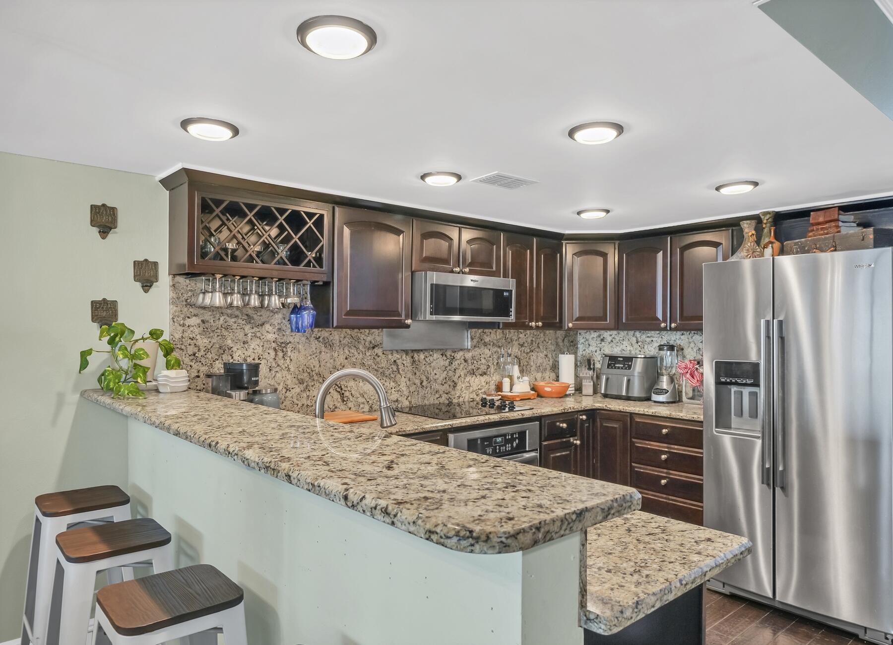 VALENCIA CONDO - Residential Lease