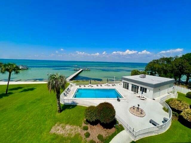 VALENCIA CONDO - Residential Lease