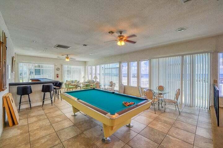 VALENCIA CONDO - Residential Lease