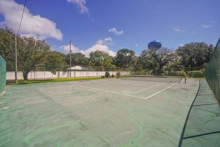 VALENCIA CONDO - Residential Lease