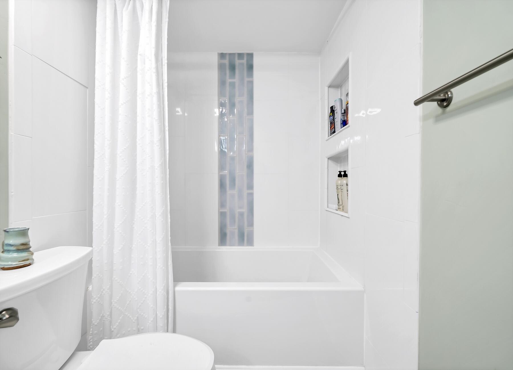 VALENCIA CONDO - Residential Lease