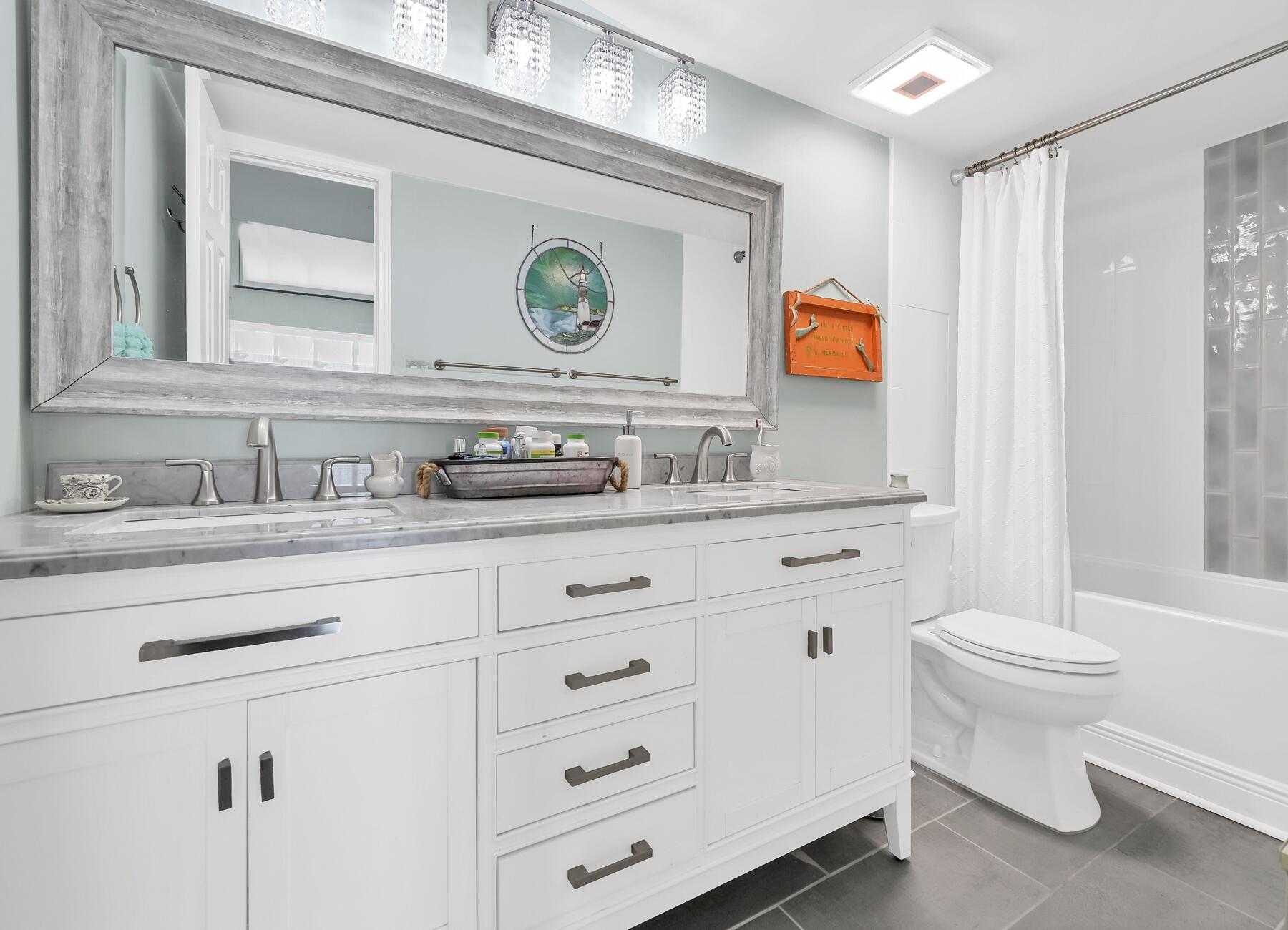 VALENCIA CONDO - Residential Lease