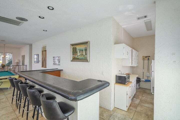 VALENCIA CONDO - Residential Lease