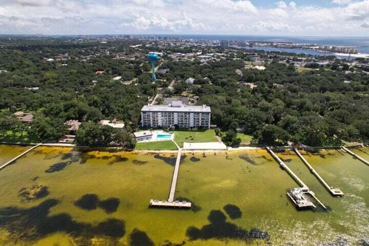 VALENCIA CONDO - Residential Lease