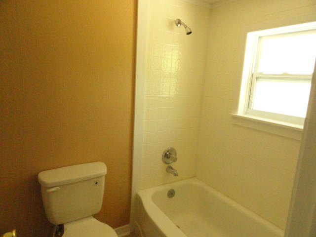 MORRIS ADDN TO CRESTVIEW - Residential